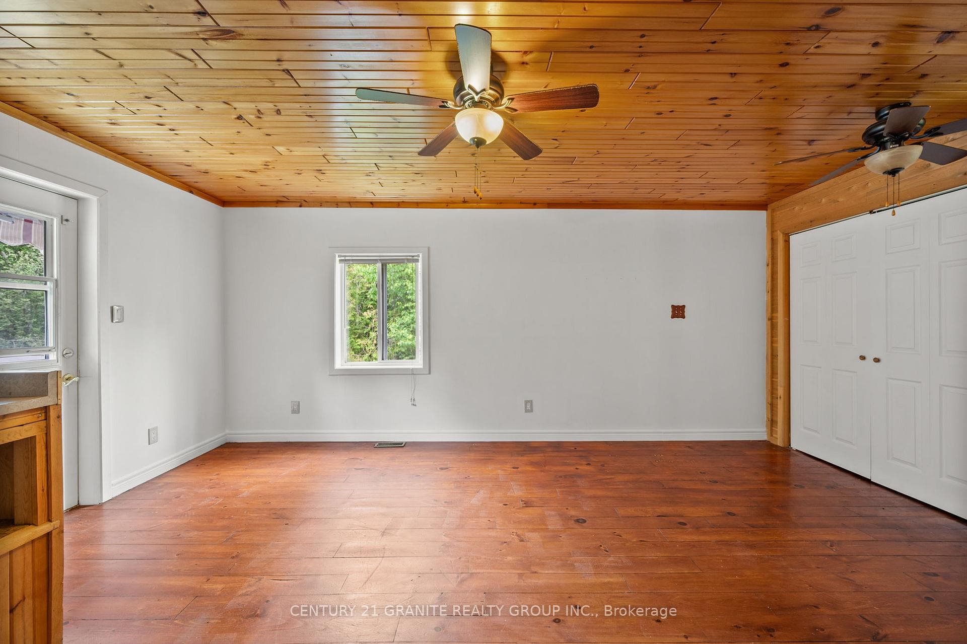 1217 Hybla Road photo 9