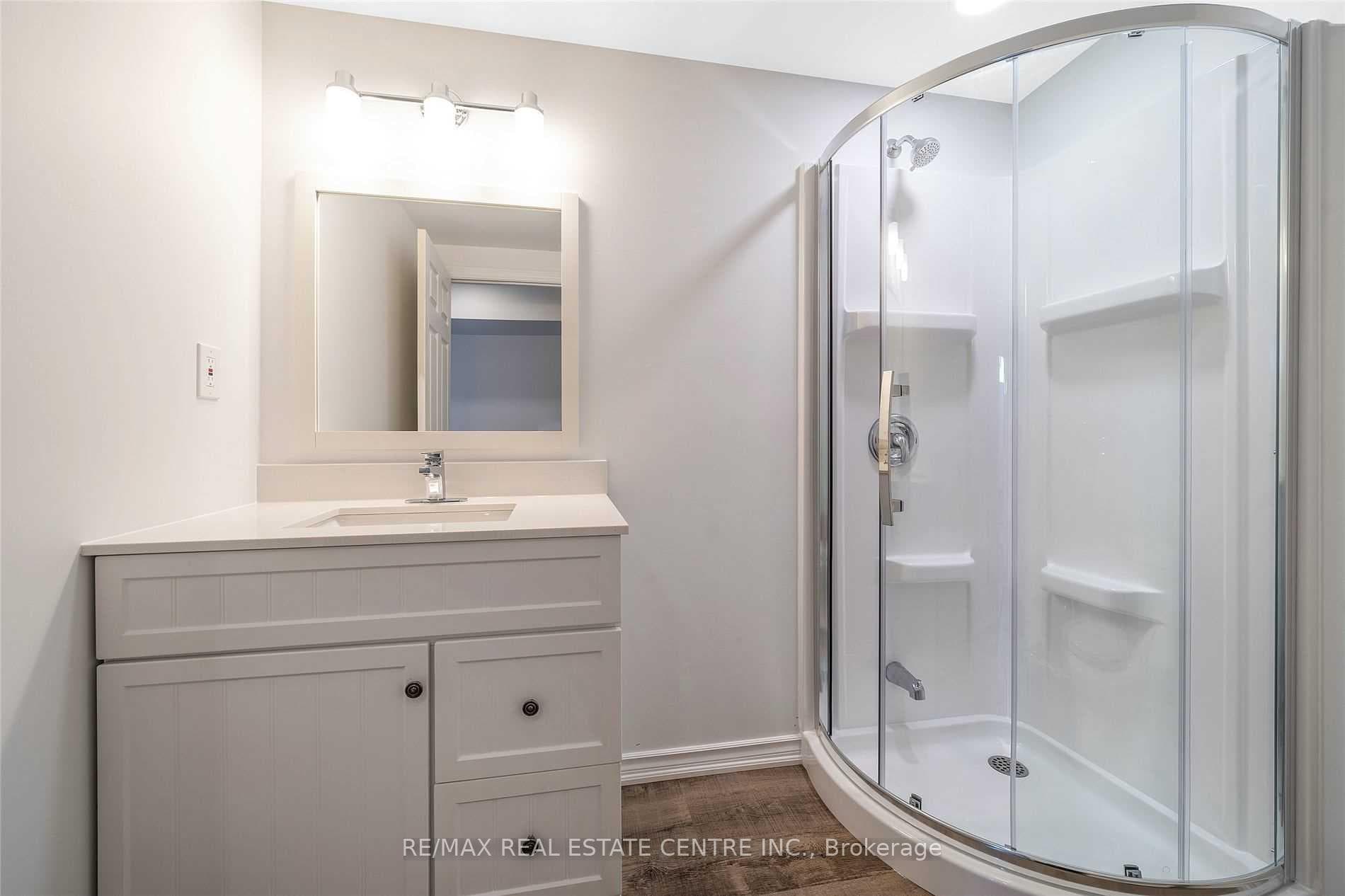 1024 Barclay Circle photo 12
