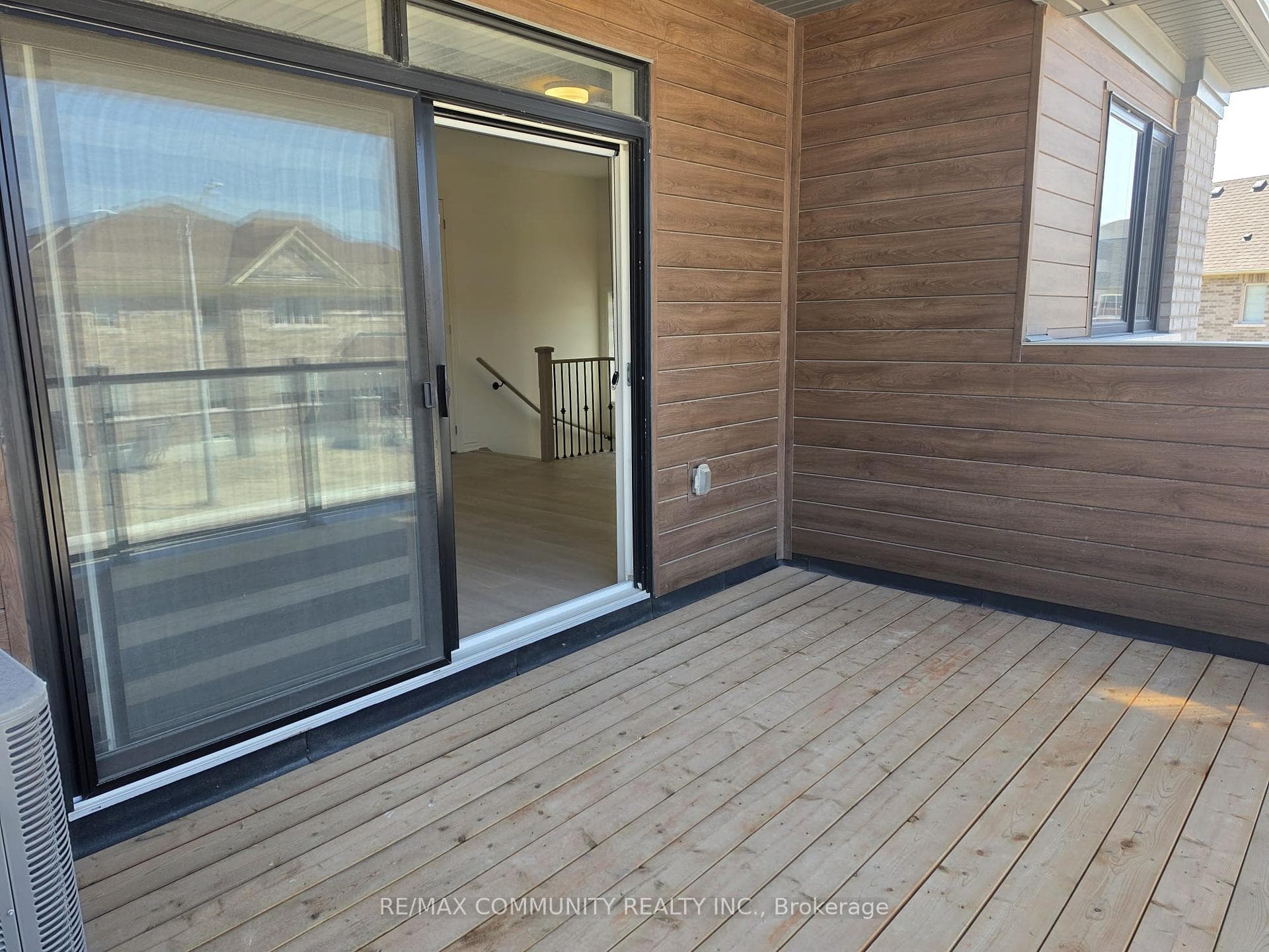 79 Rackham Lane photo 3