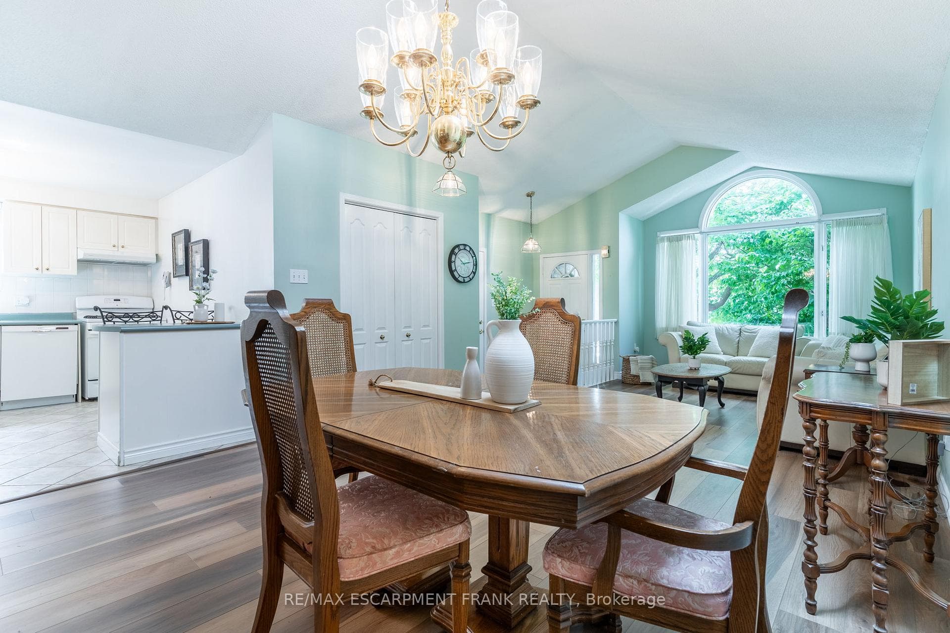 35 Annapolis Way photo 11