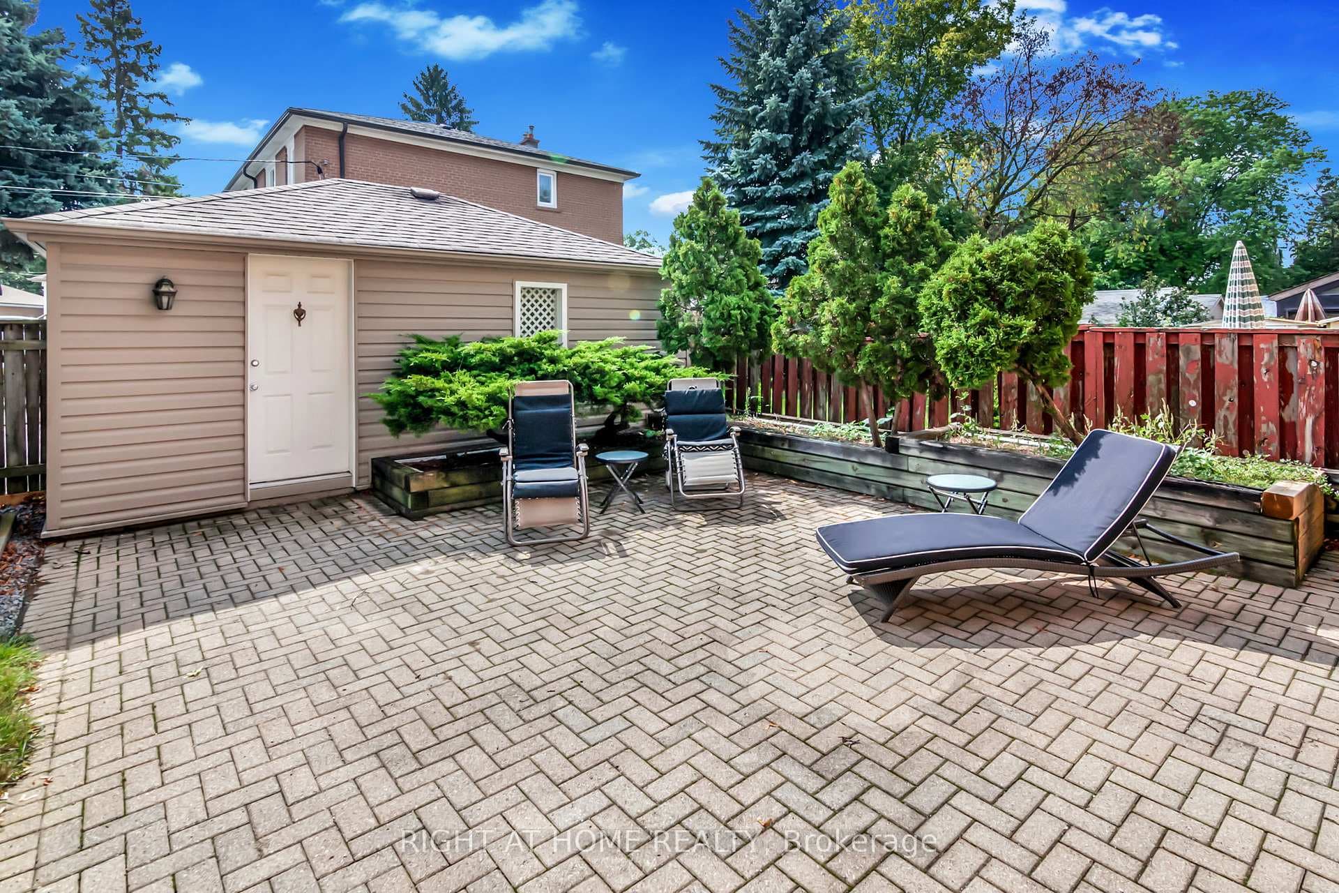 237 Eileen Avenue photo 33