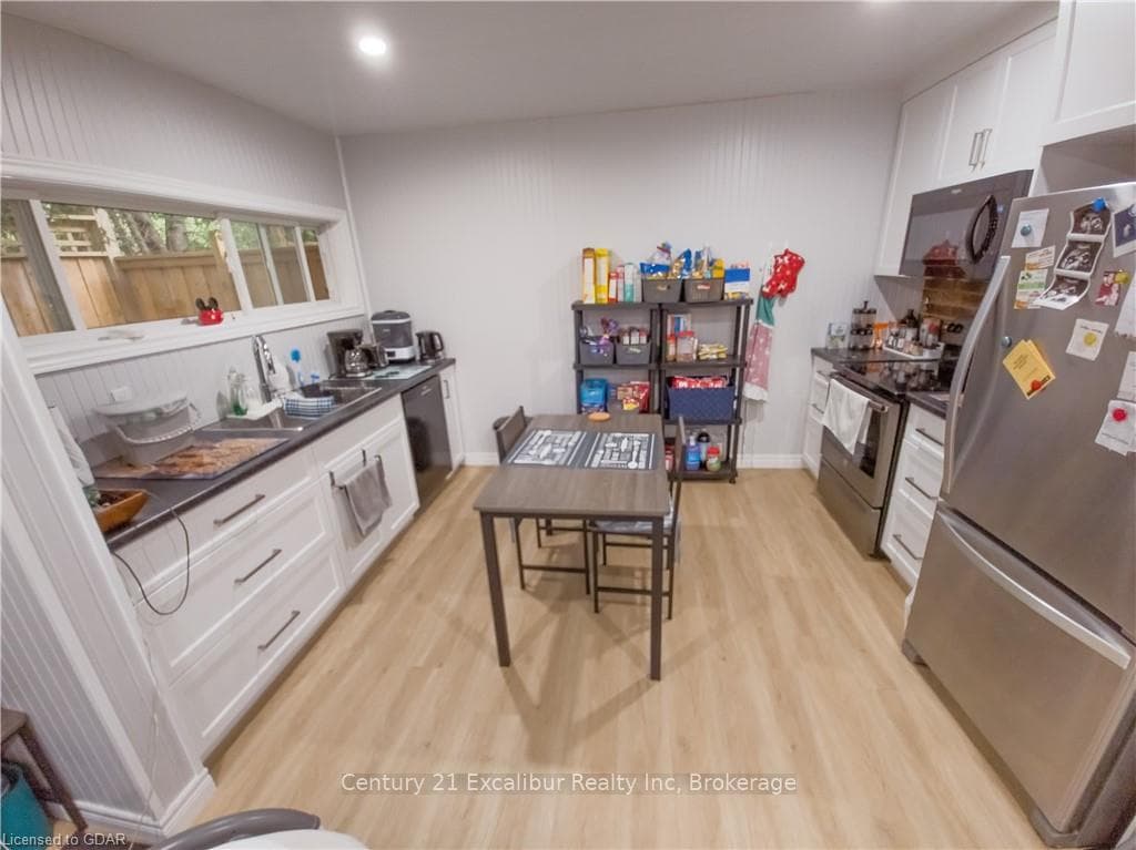 8445 WELLINGTON ROAD 19 Road photo 16