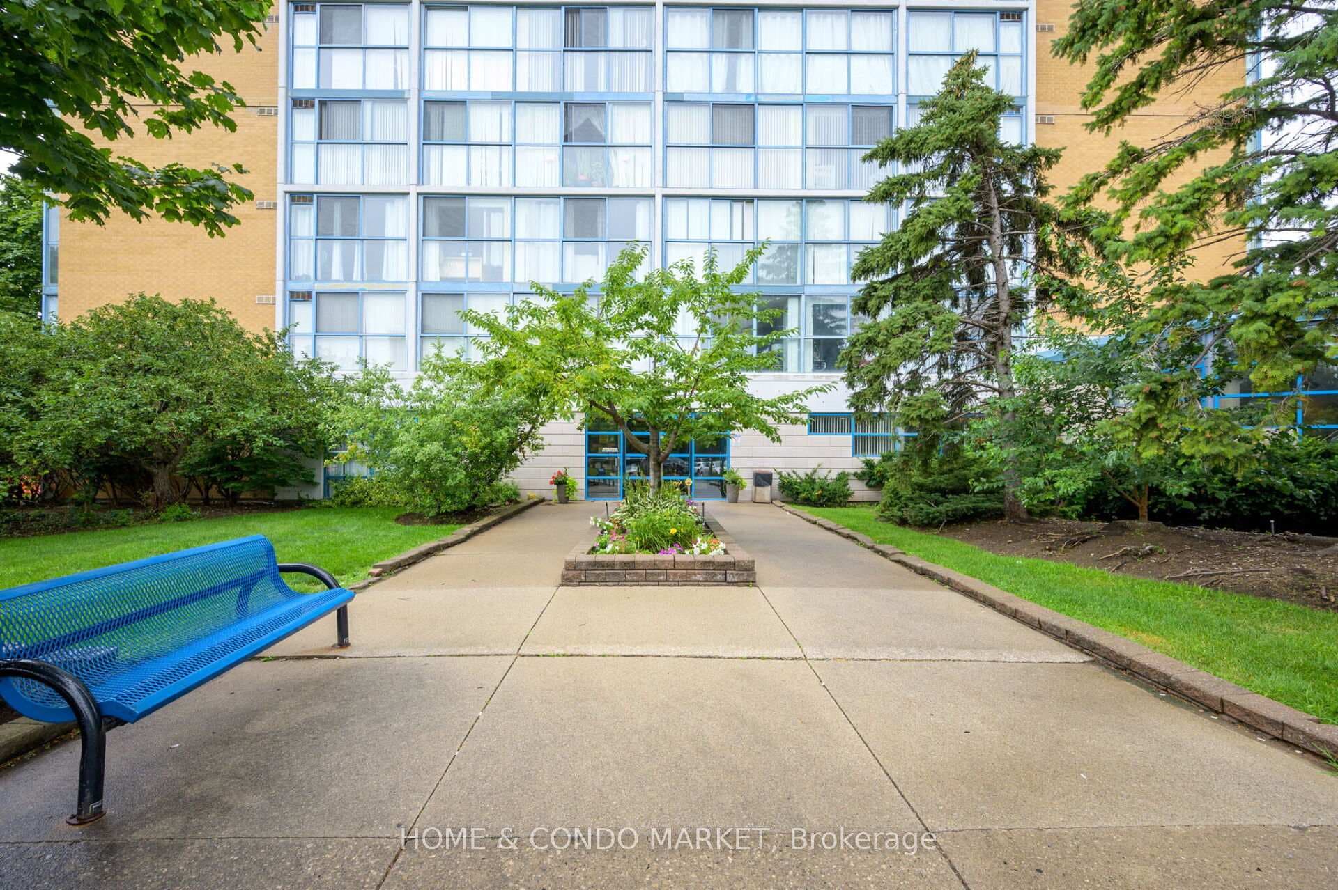 25 Trailwood Drive Unit 2304 photo 2