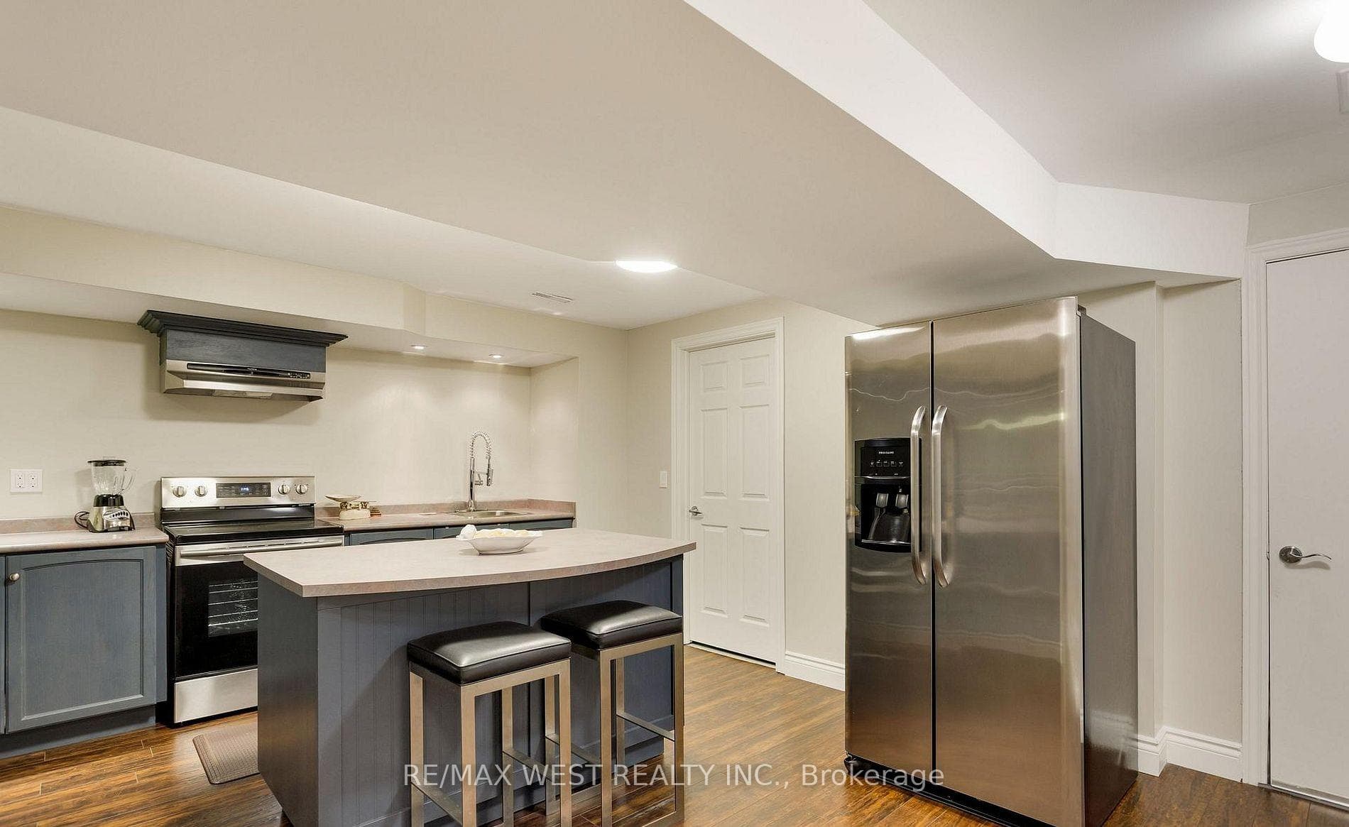 Basement Guest / catering kitchen