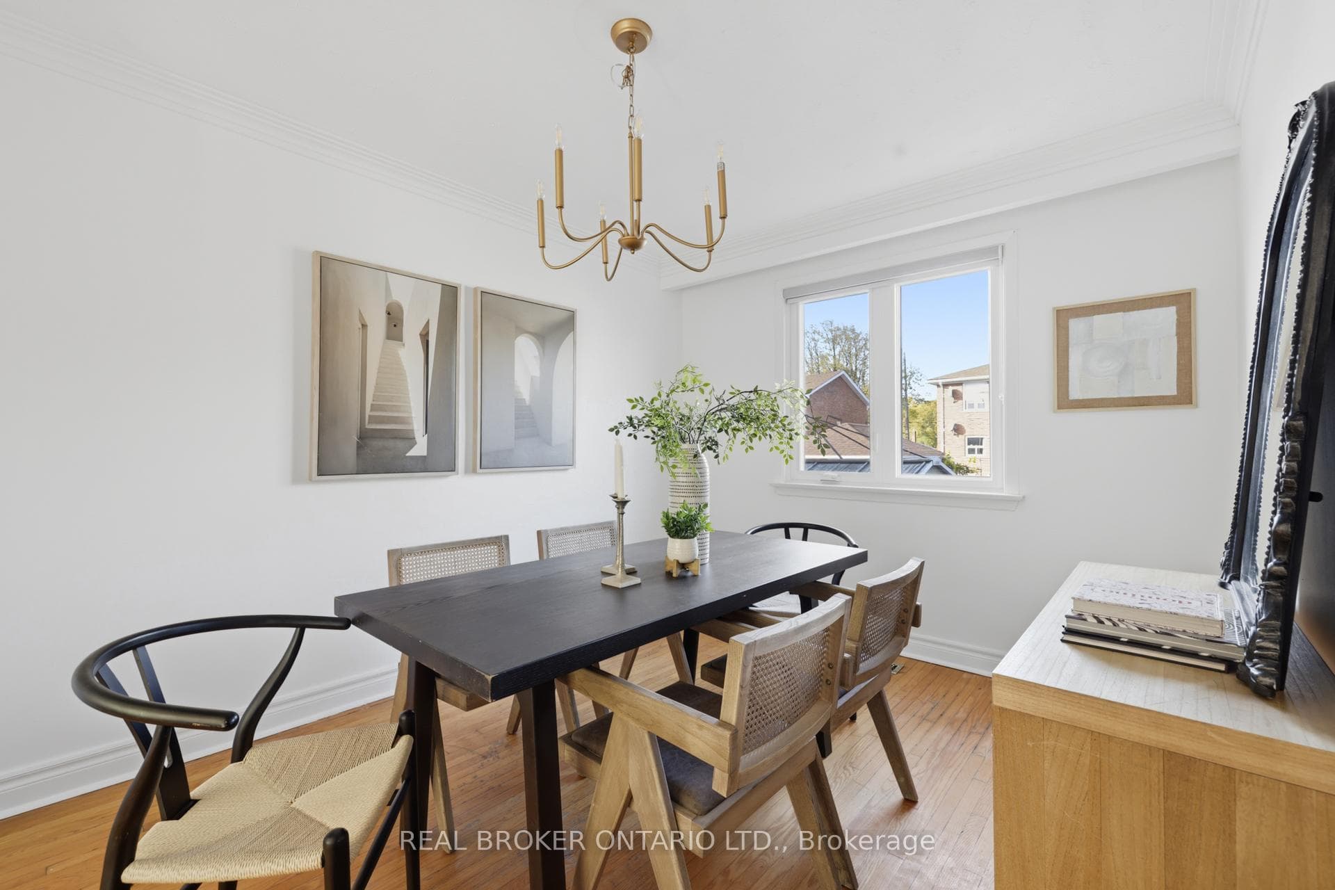 1324 Lawrence Avenue photo 11