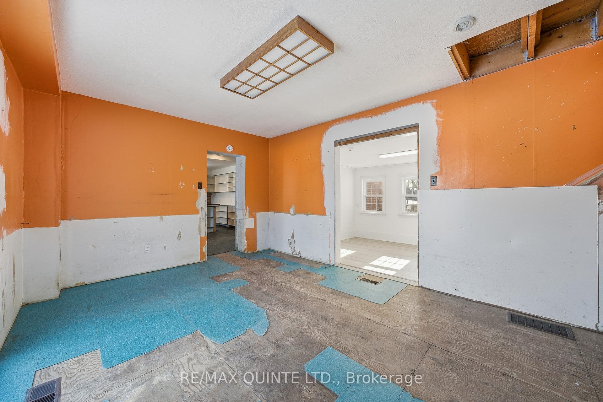 144 Allen Drive photo 11