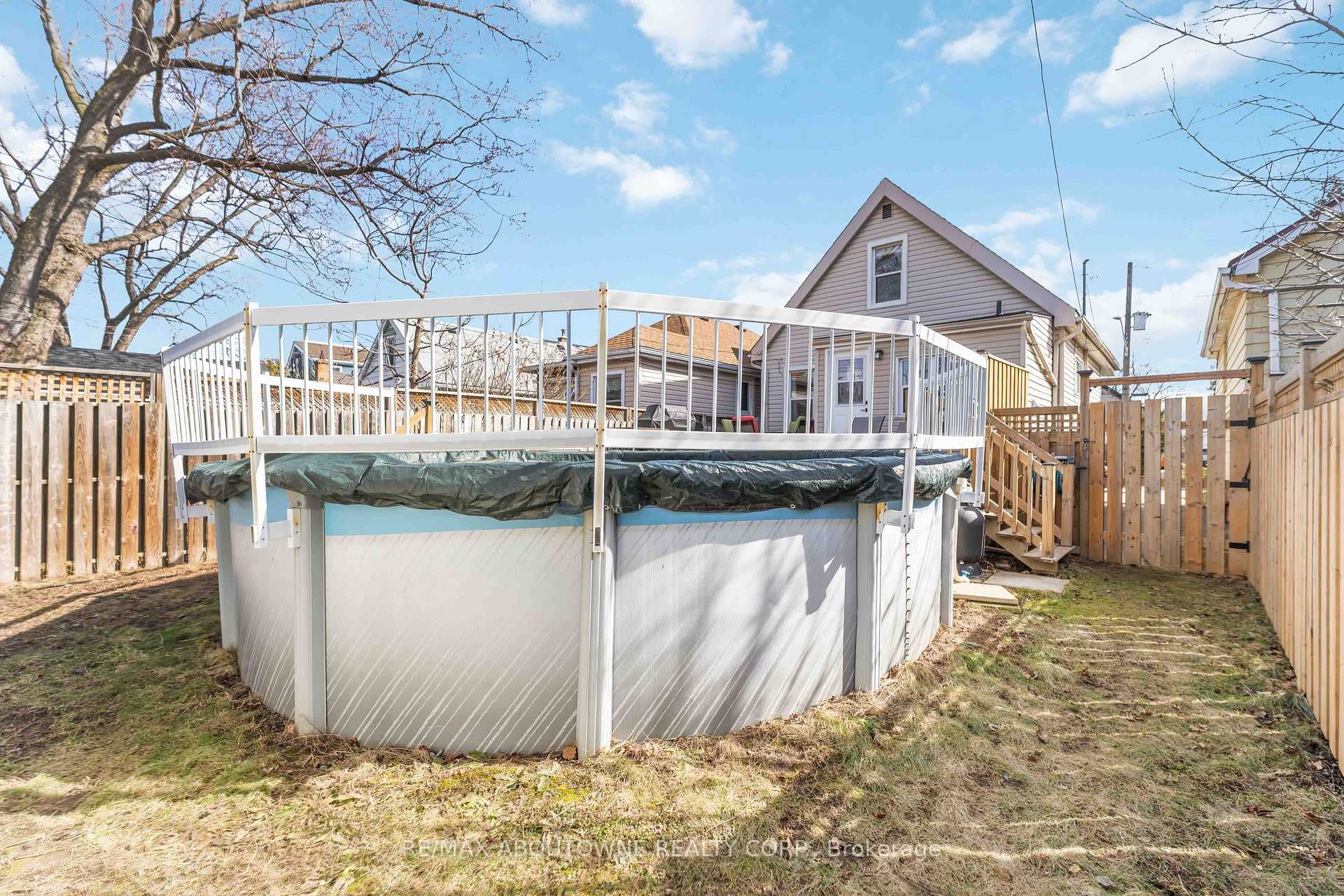 54 Weir Street photo 39