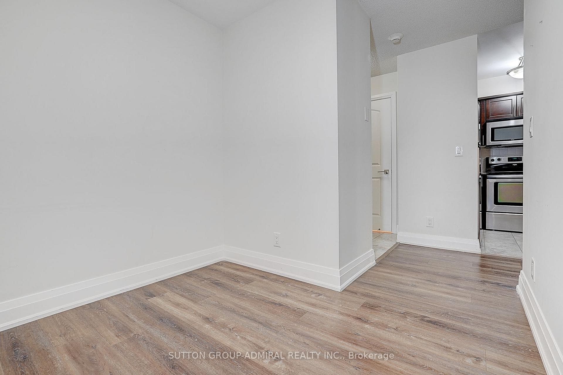 1060 Sheppard Avenue Unit 1408 photo 27