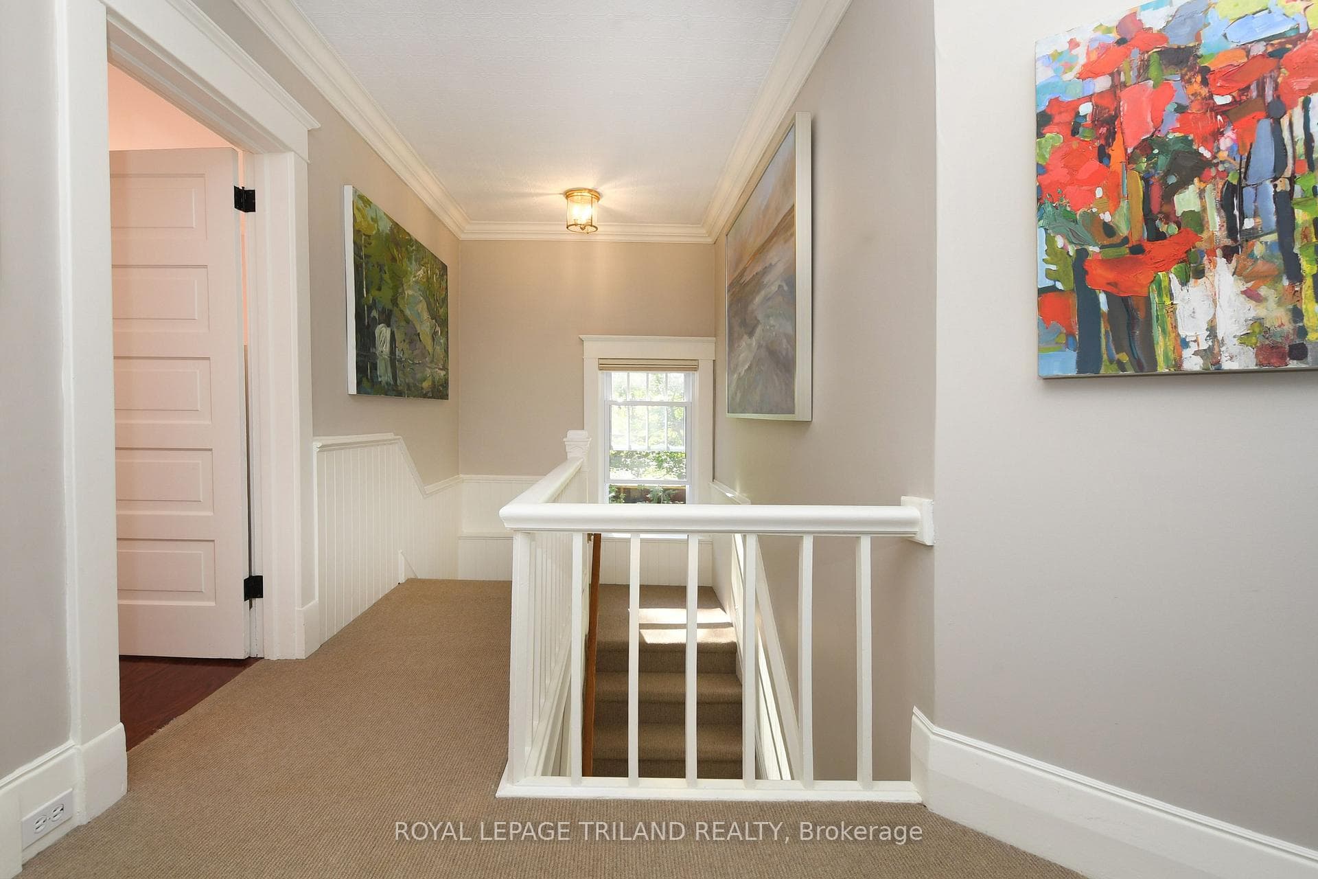 12 VICTORIA Street photo 16