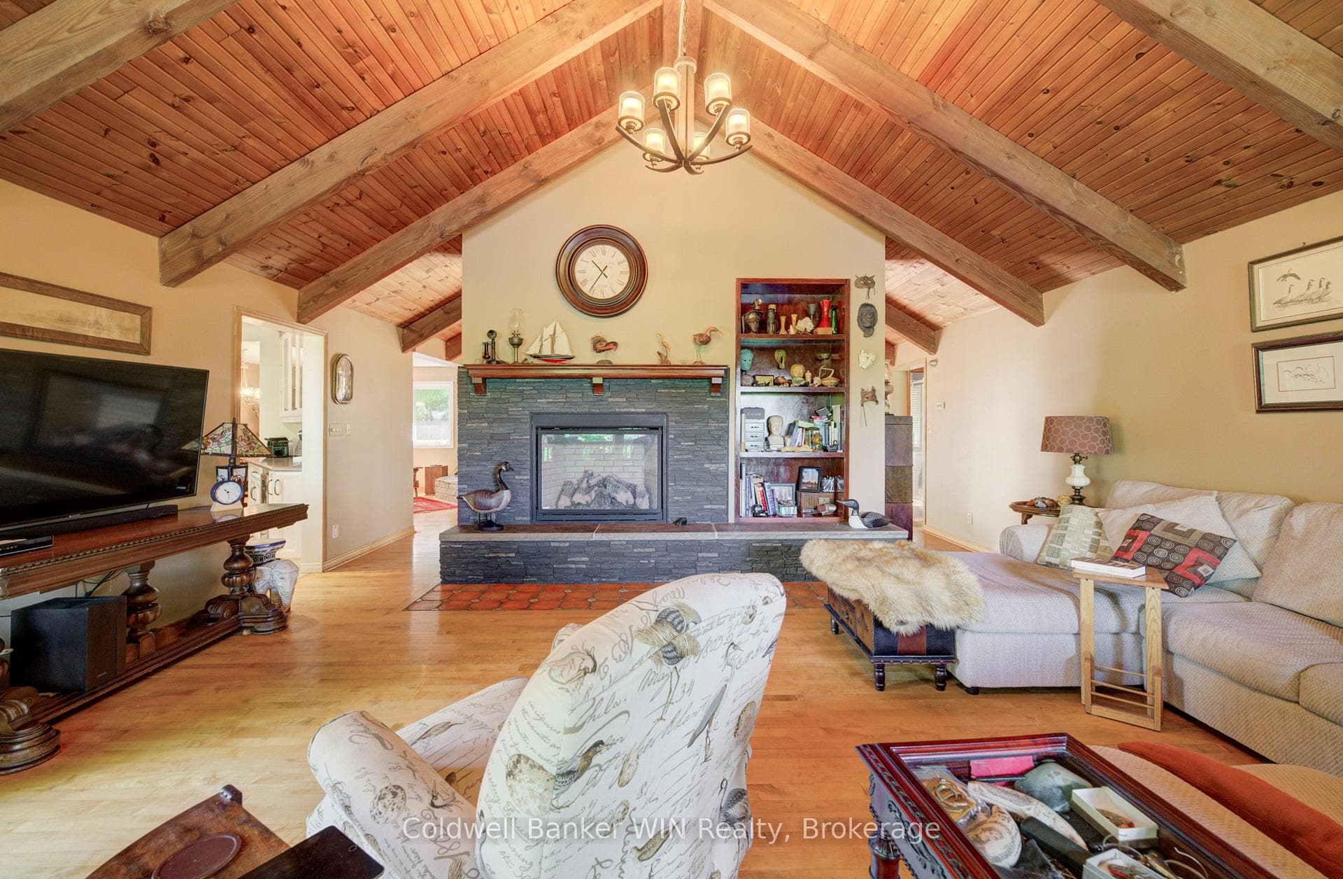 211269 Baseline Road photo 15