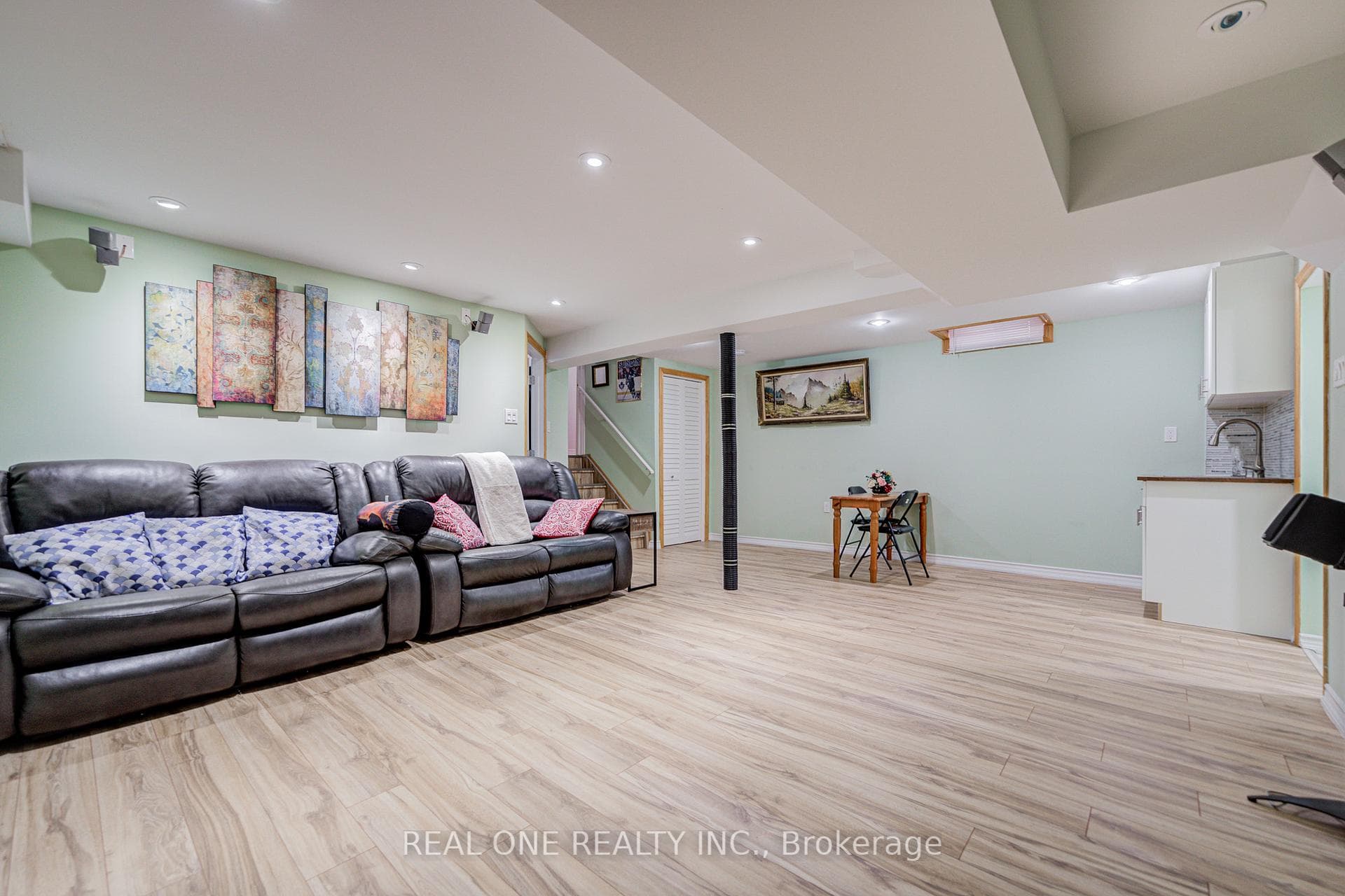 16 Boulderbrook Drive photo 36