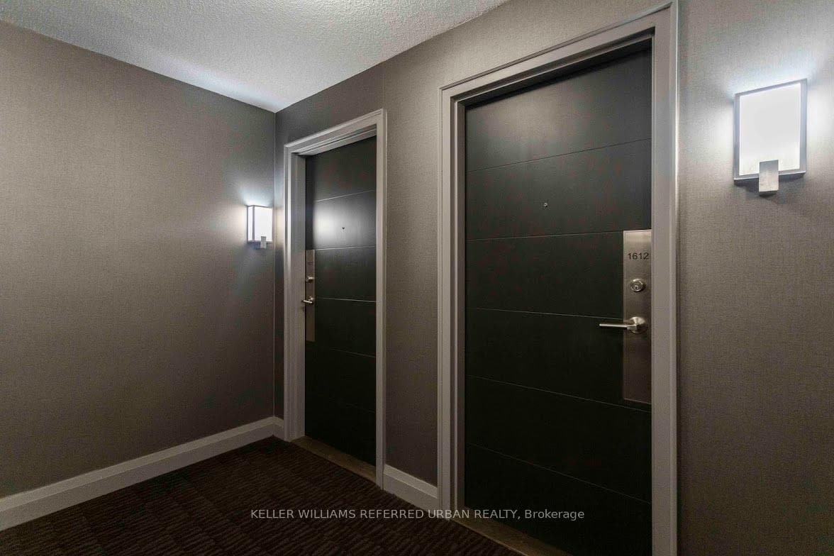 400 Adelaide Street Unit 1612 photo 25
