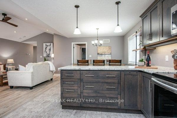 49 Halliday Drive photo 9
