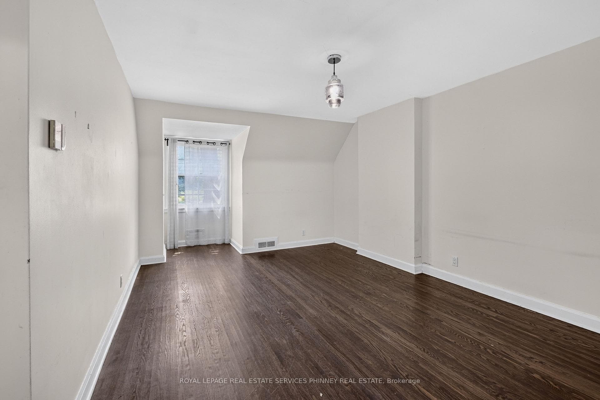52 Valecrest Drive photo 14
