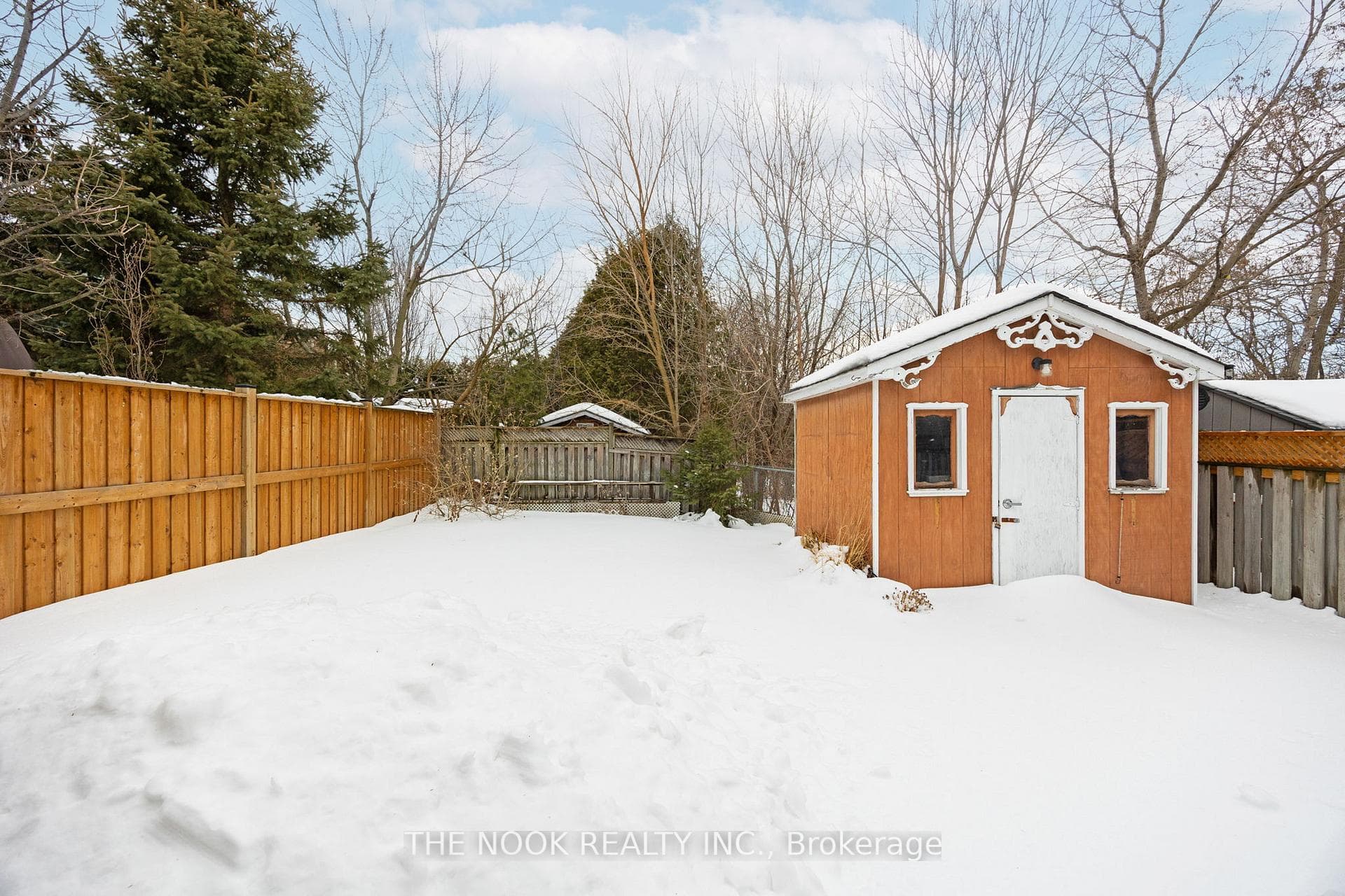 1246 Dartmoor Street photo 32