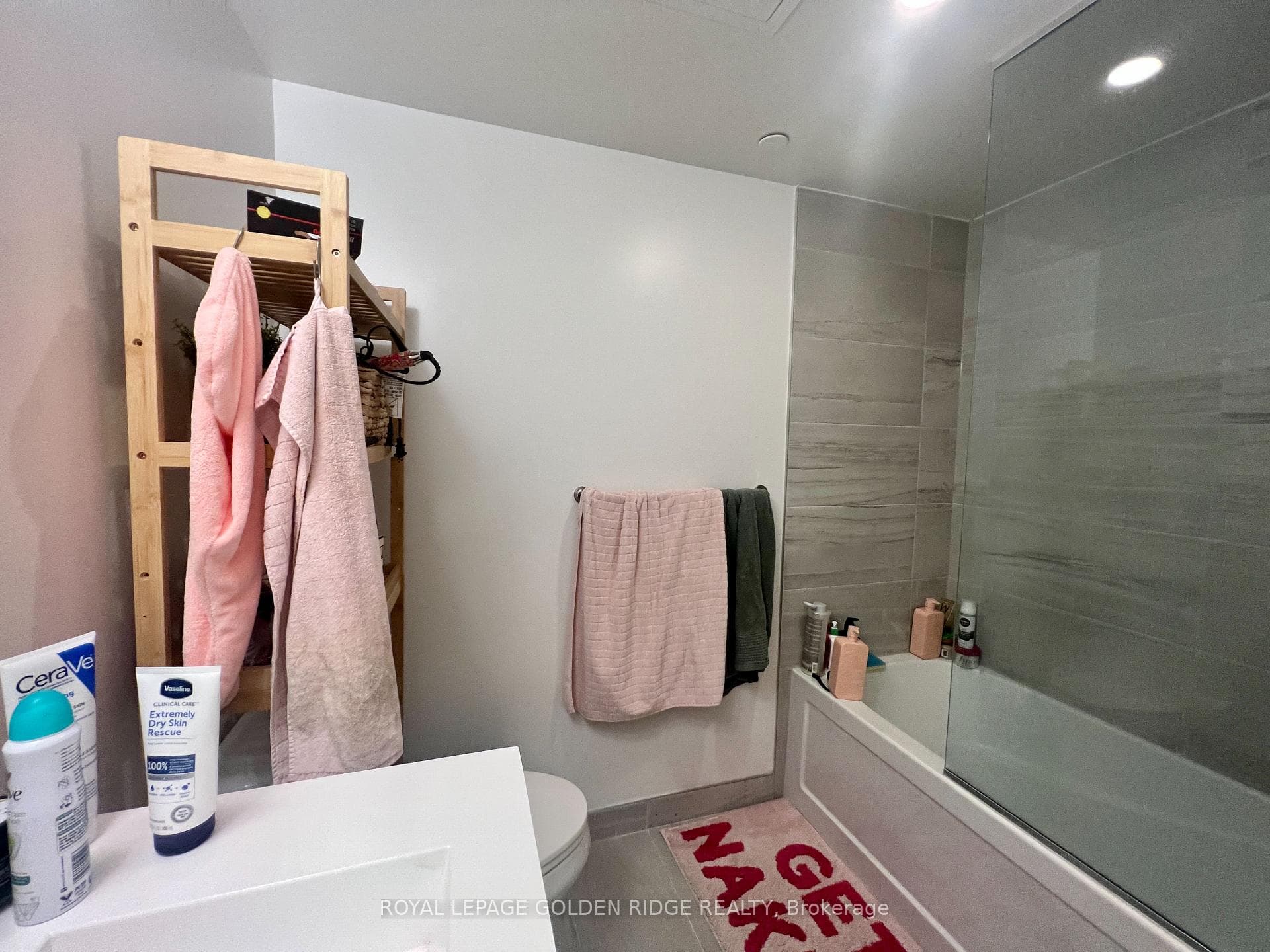 138 Downes Street Unit 2312 photo 13