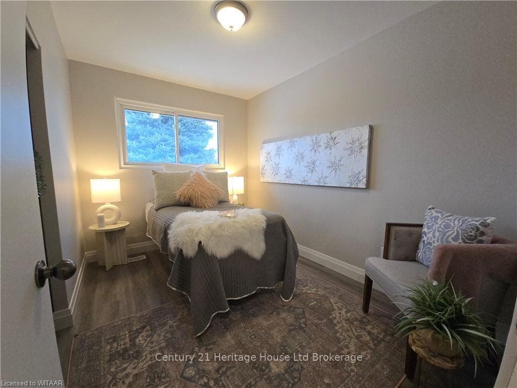 980 DEVONSHIRE Avenue photo 14