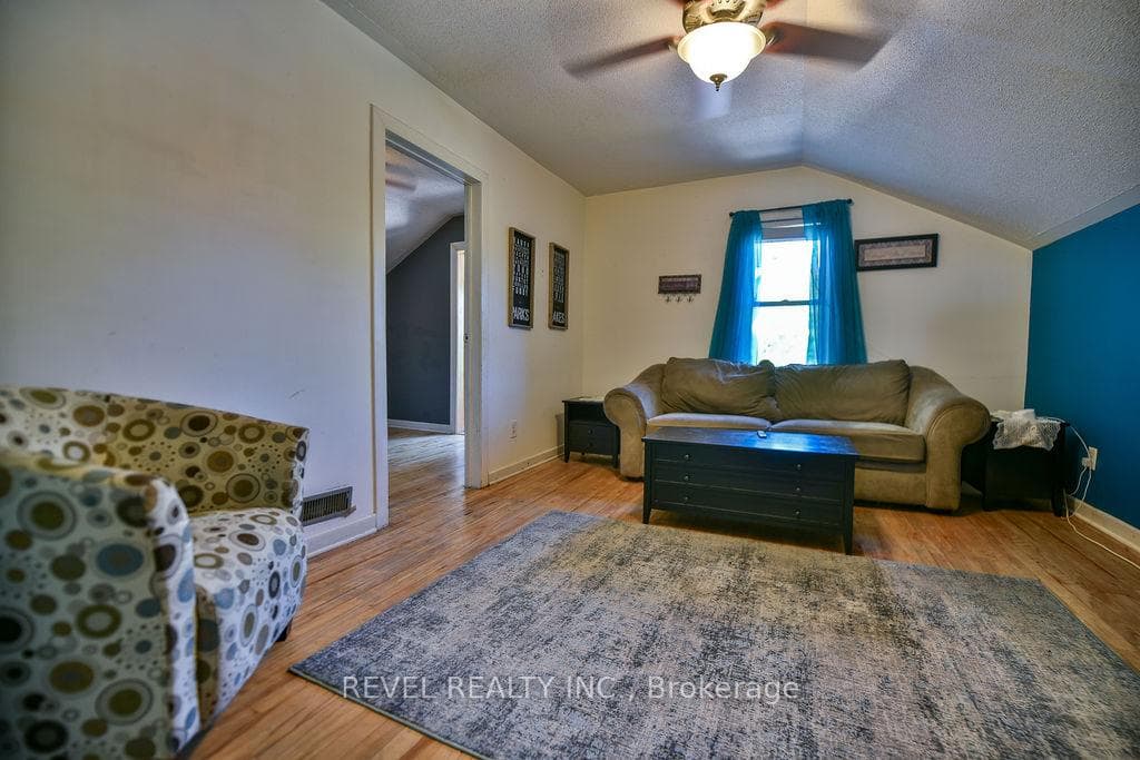223 Cedar Street photo 13