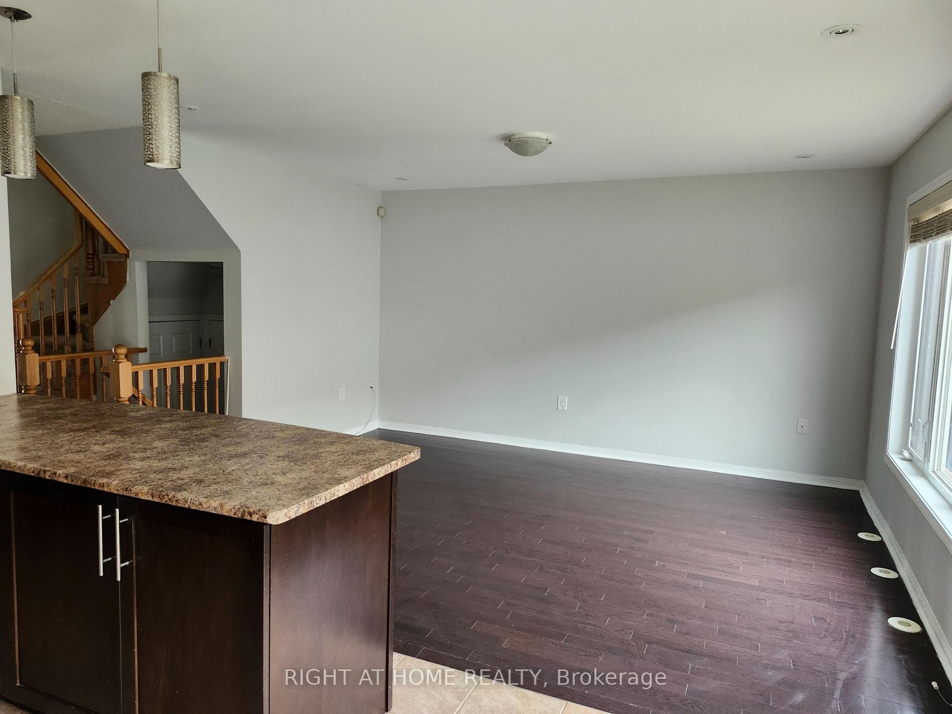 786 Bolingbroke Drive photo 22