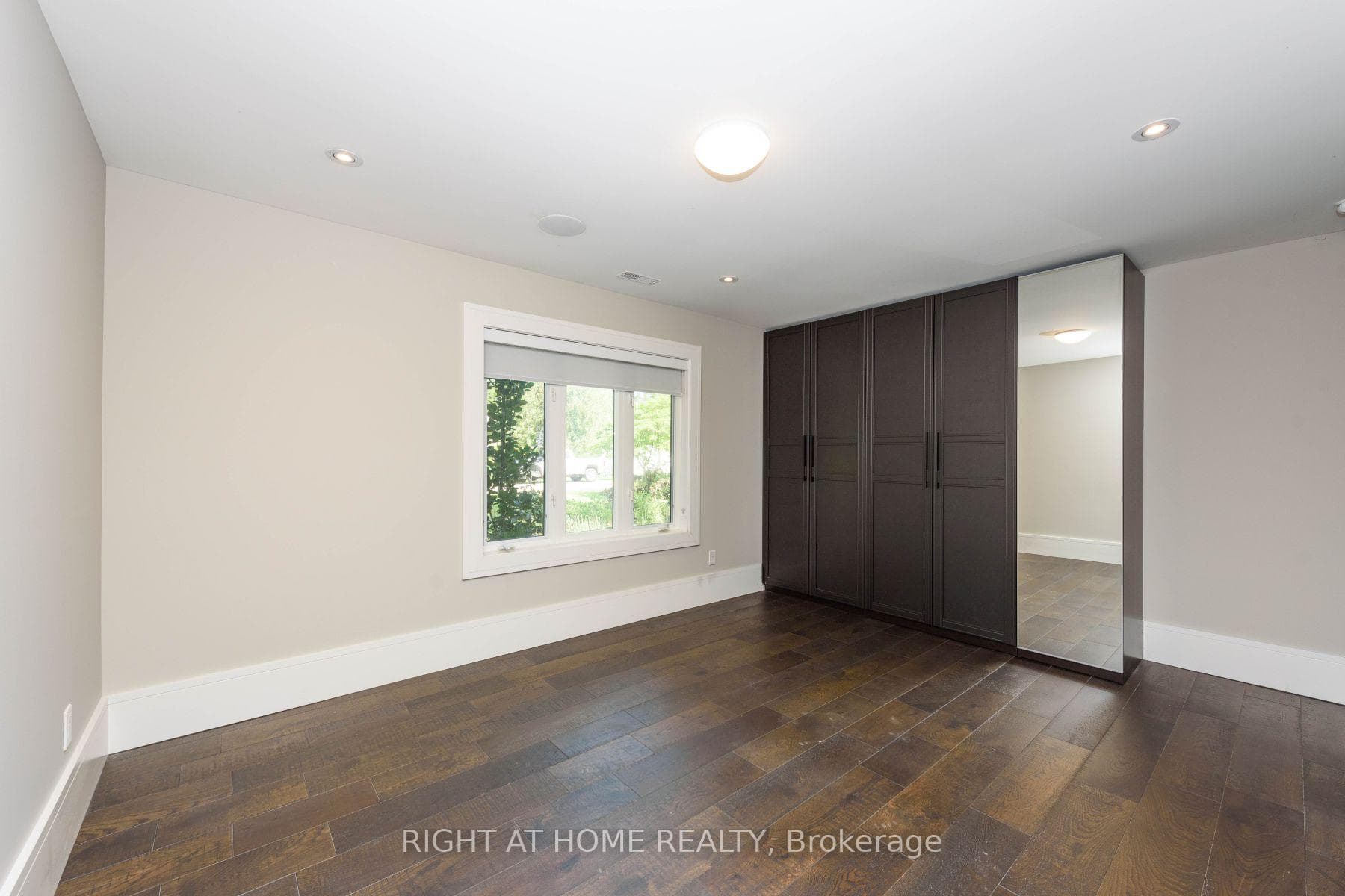 176 Maplewood Road photo 11