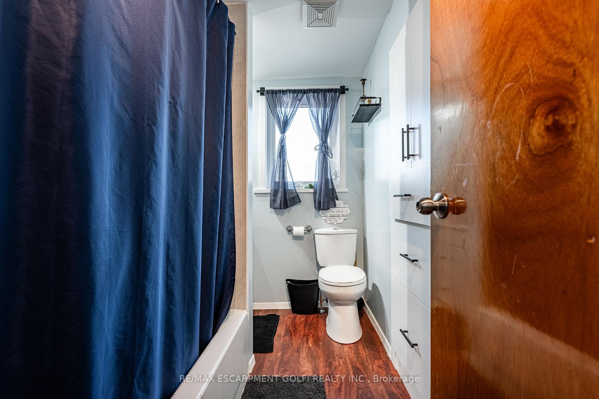 10 Wright Street photo 11
