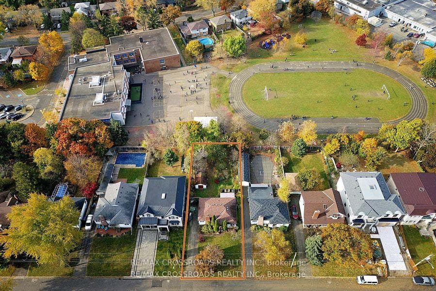62 Scarborough Heights Boulevard photo 19