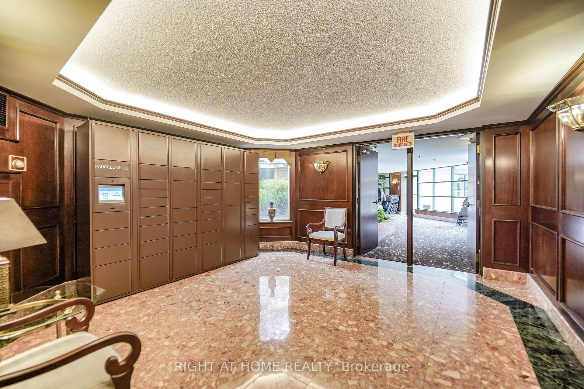 1210 Don Mills Road Unit 123 photo 5