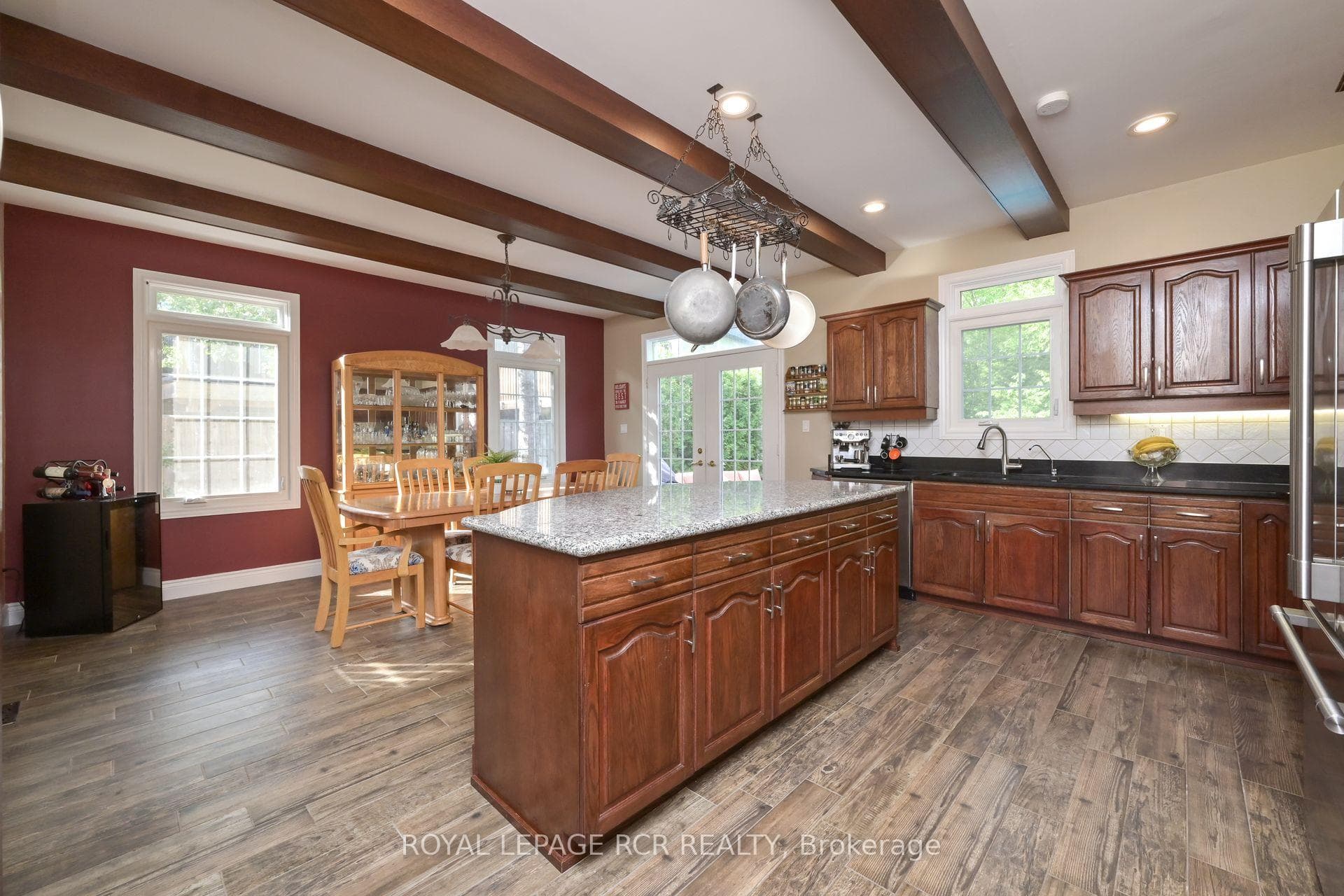 225 Churchill Road photo 11