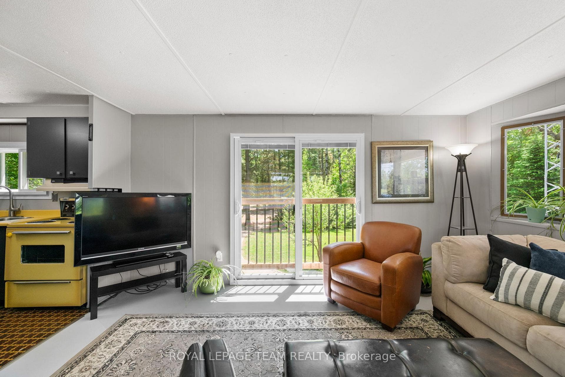 611 Burnstown Road photo 8