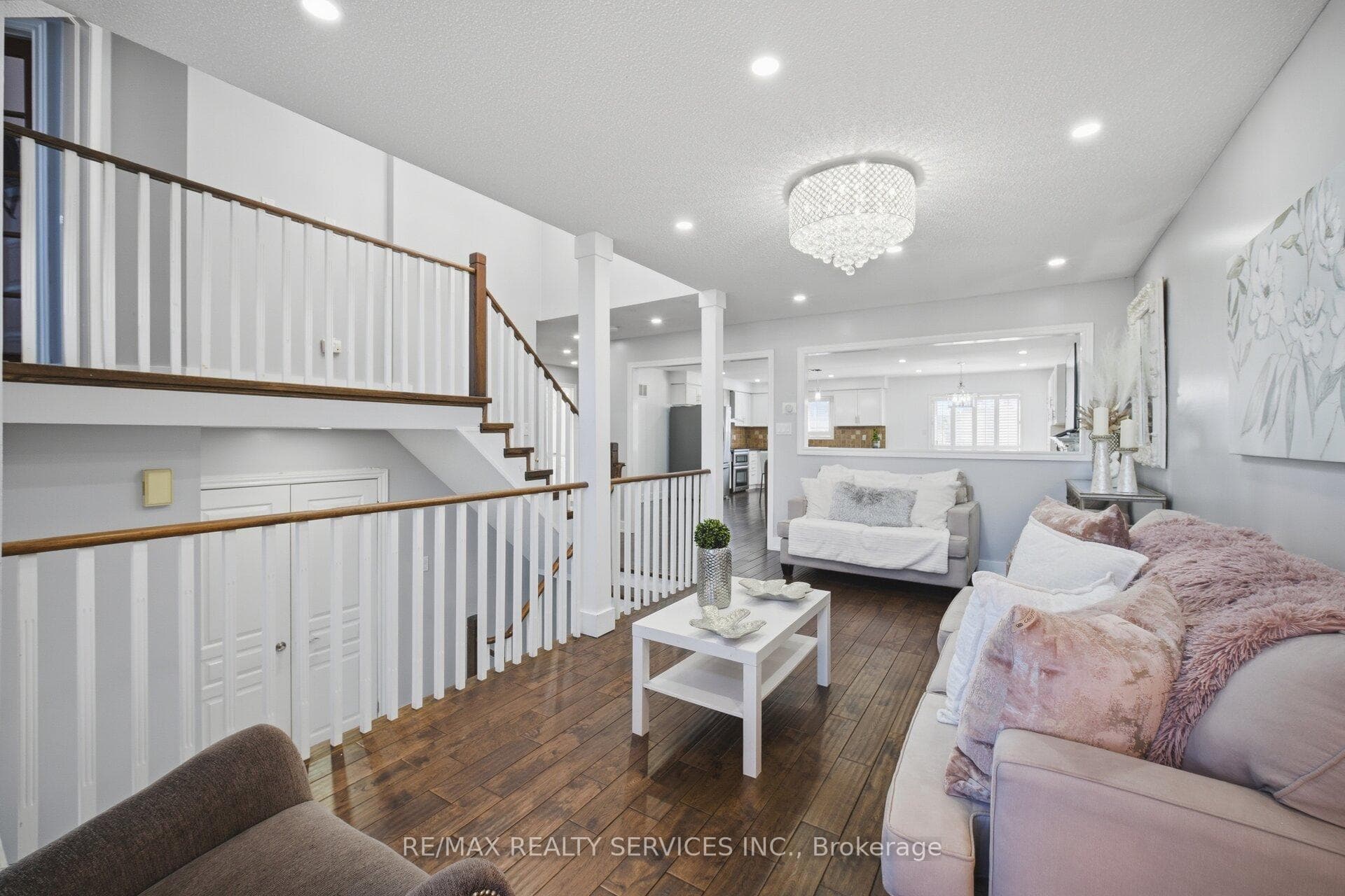 118 Van Scott Drive photo 8