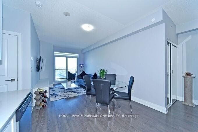 3700 Highway 7 Road Unit 1211 photo 8