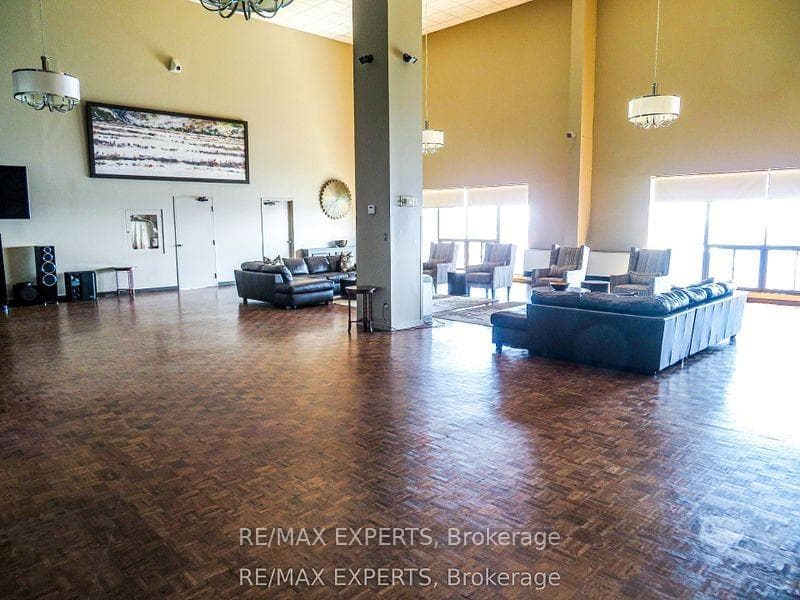 33 Harbour Square Unit 1013 photo 16