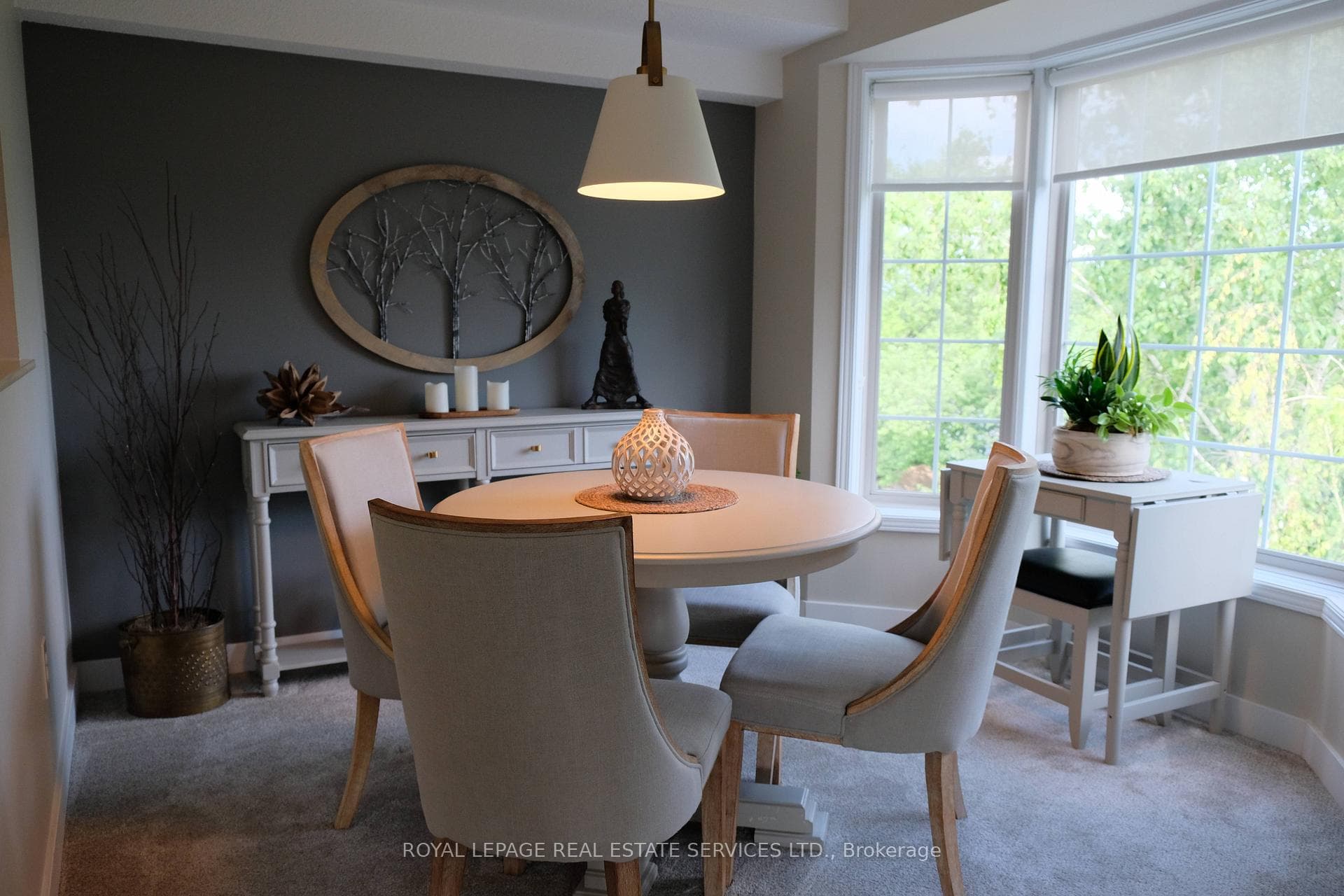 dining with pass through to kitchen