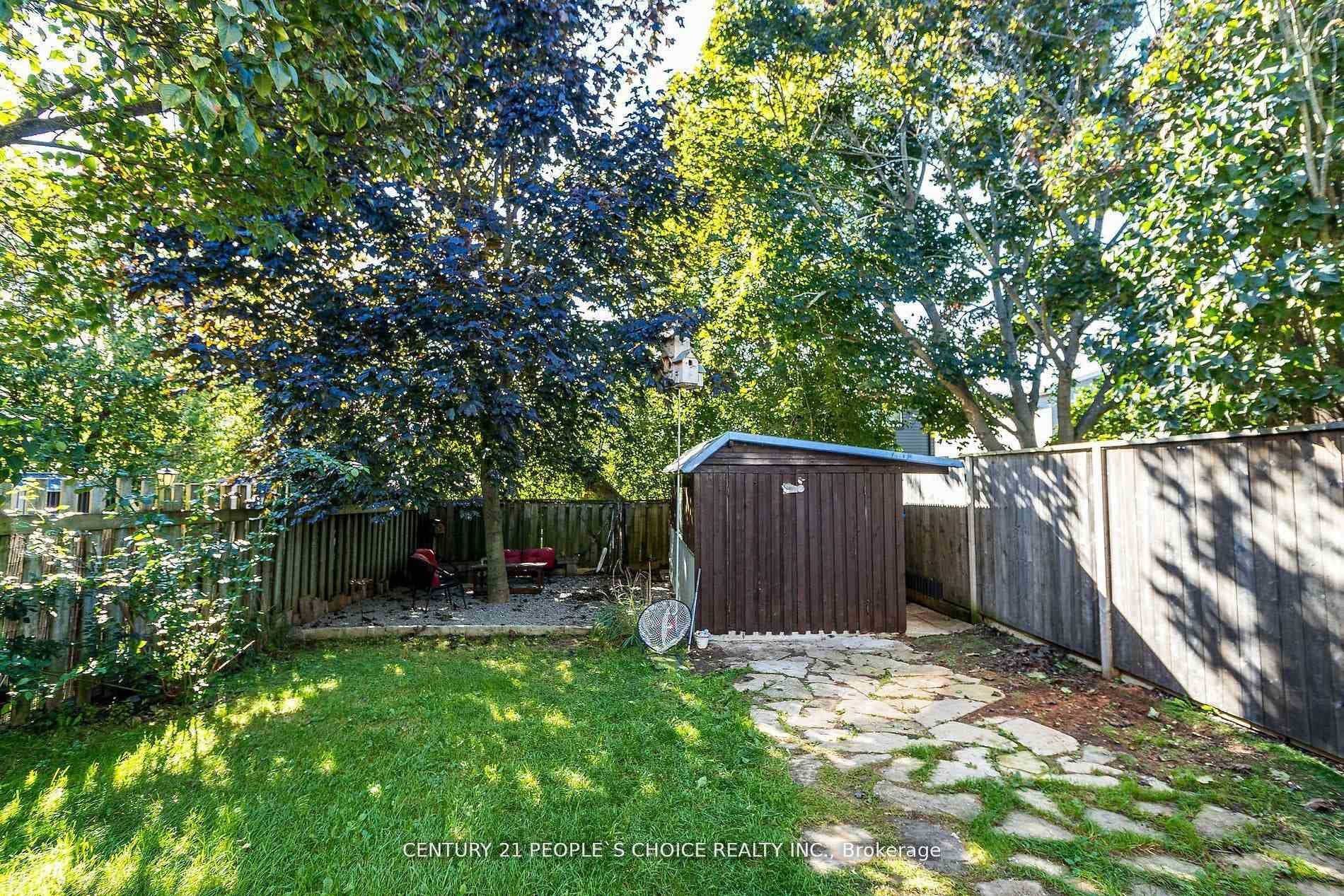 644 Balsam Crescent photo 33