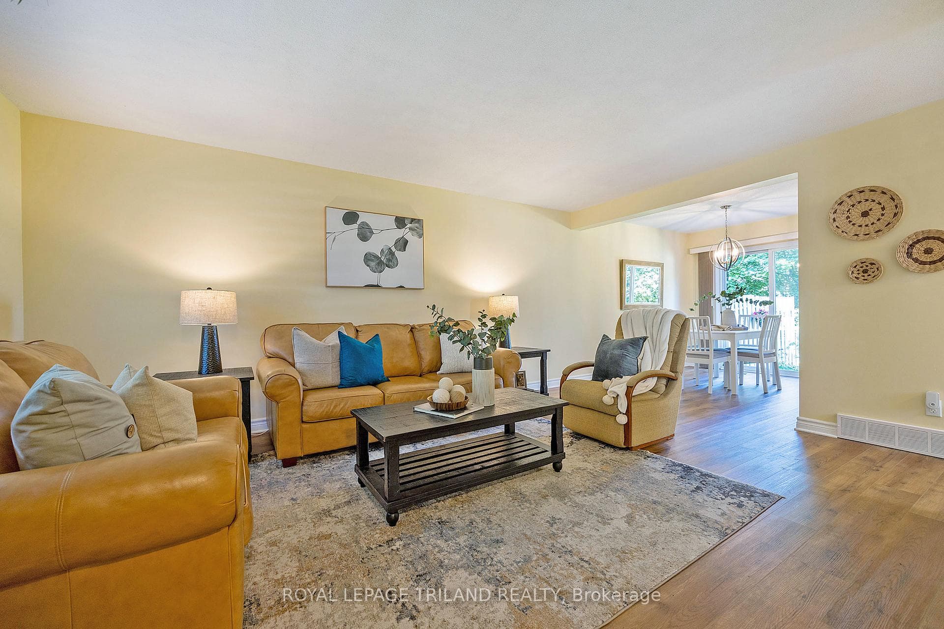 45 Ranchwood Crescent photo 8