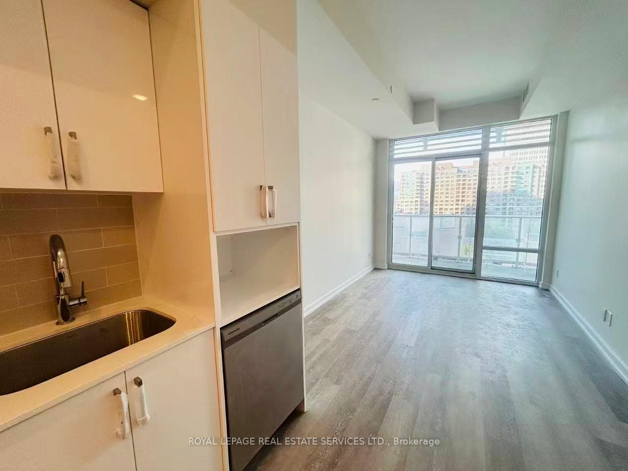 18 Maitland Terrace Unit 705 photo 8