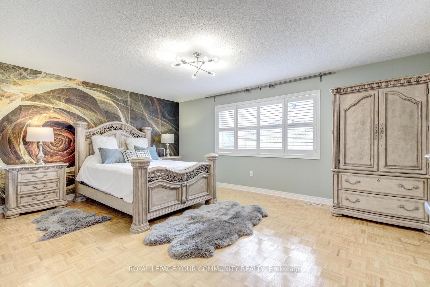 222 Chayna Crescent photo 22