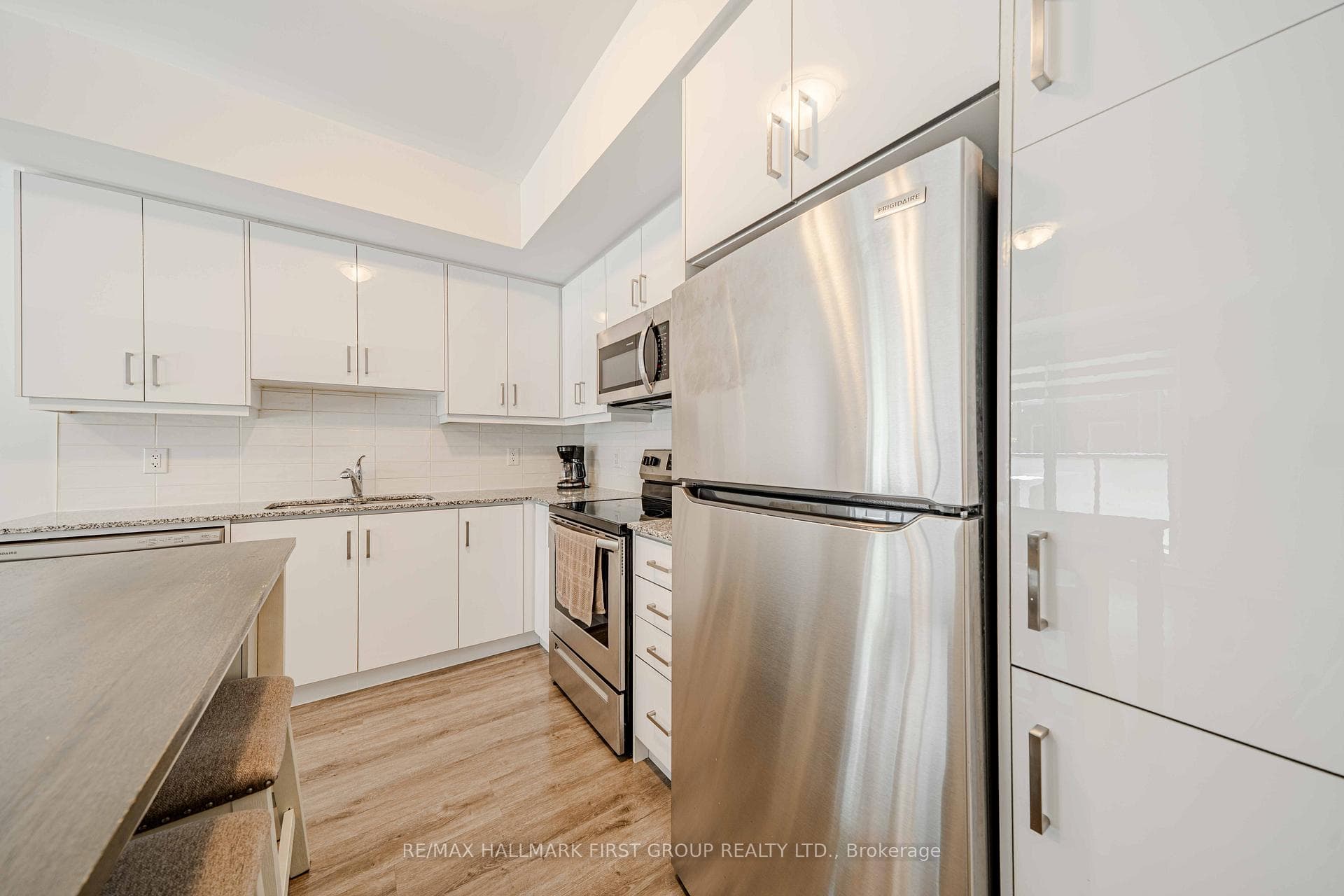2789 Eglinton Avenue Unit 405 photo 19