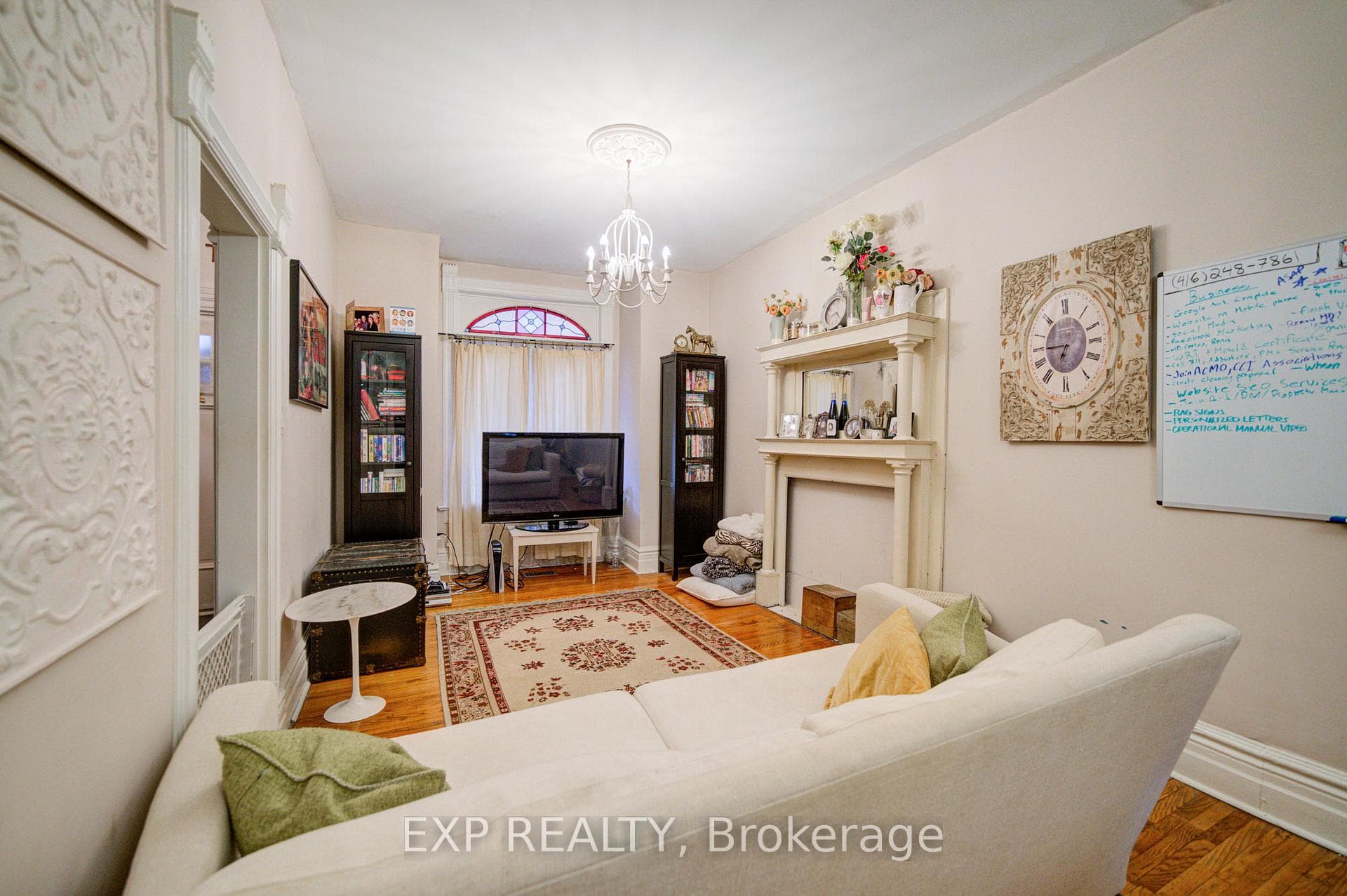 80 Uxbridge Avenue photo 4