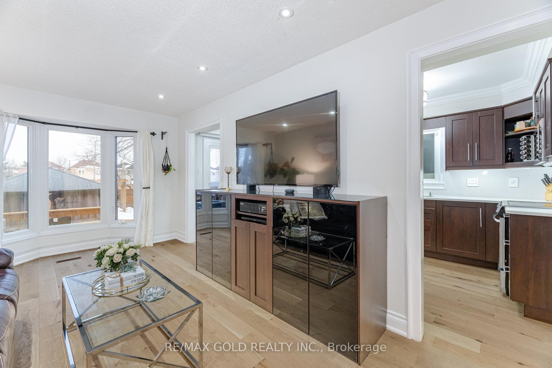 51 Thornbury Circle photo 12