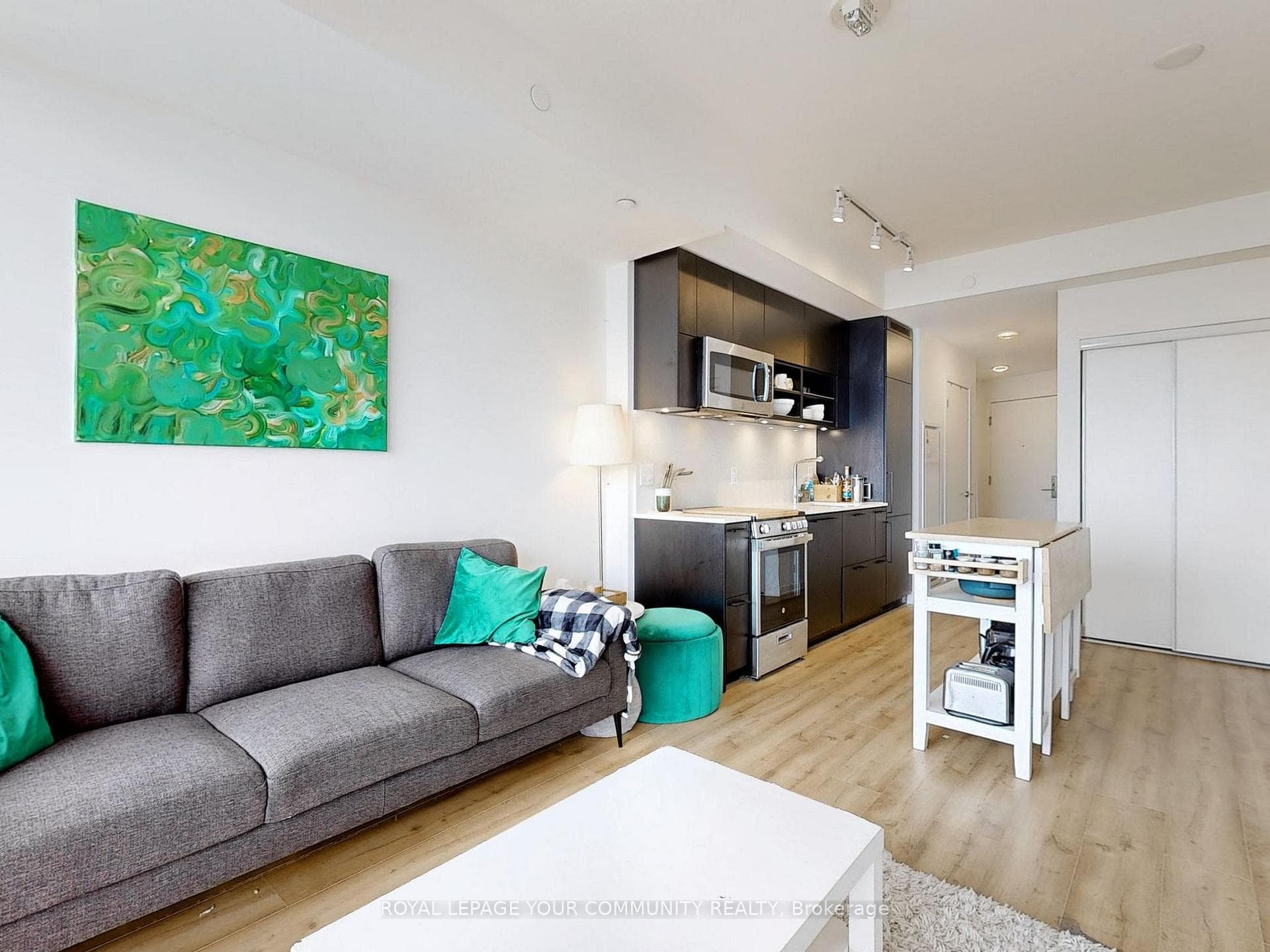 135 East Liberty Street Unit 2201 photo 9