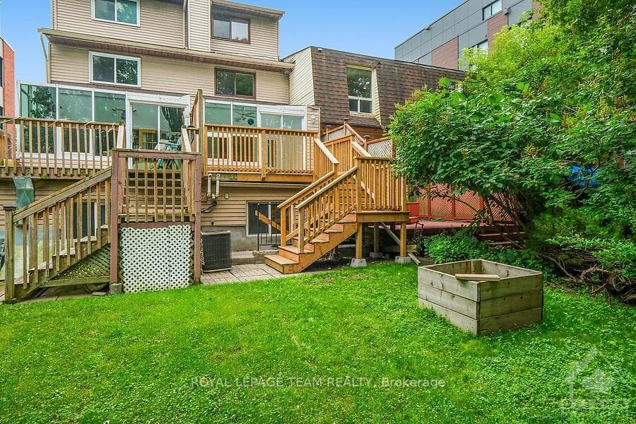 25B ROBINSON Avenue photo 28