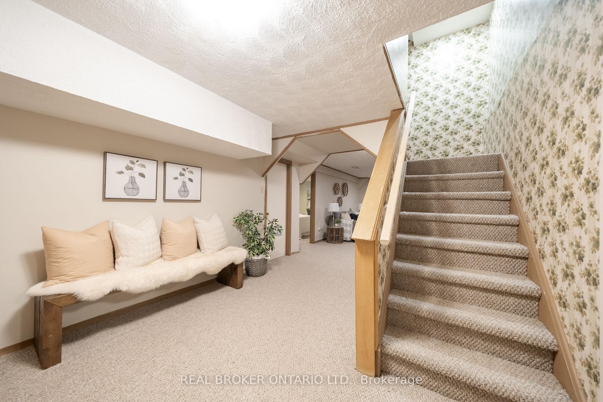 11 Blue Lagoon Court photo 31