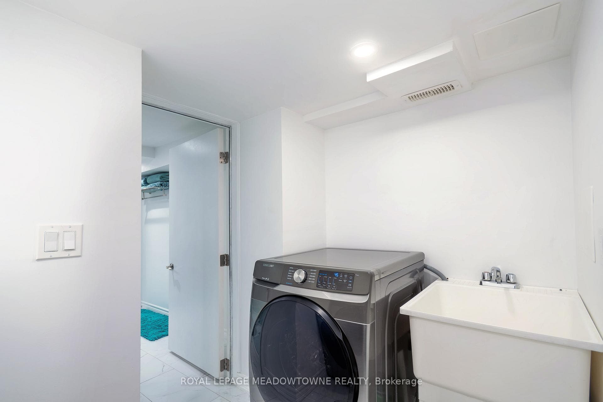 11 Cranbrook Crescent photo 37