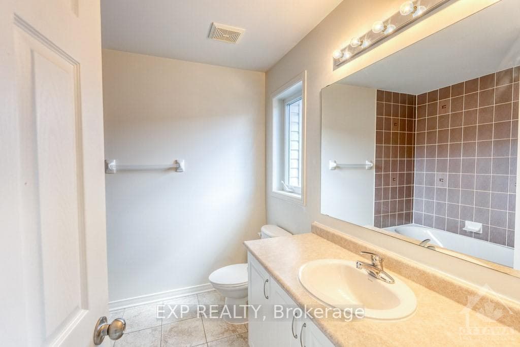 215 MACOUN Circle photo 23