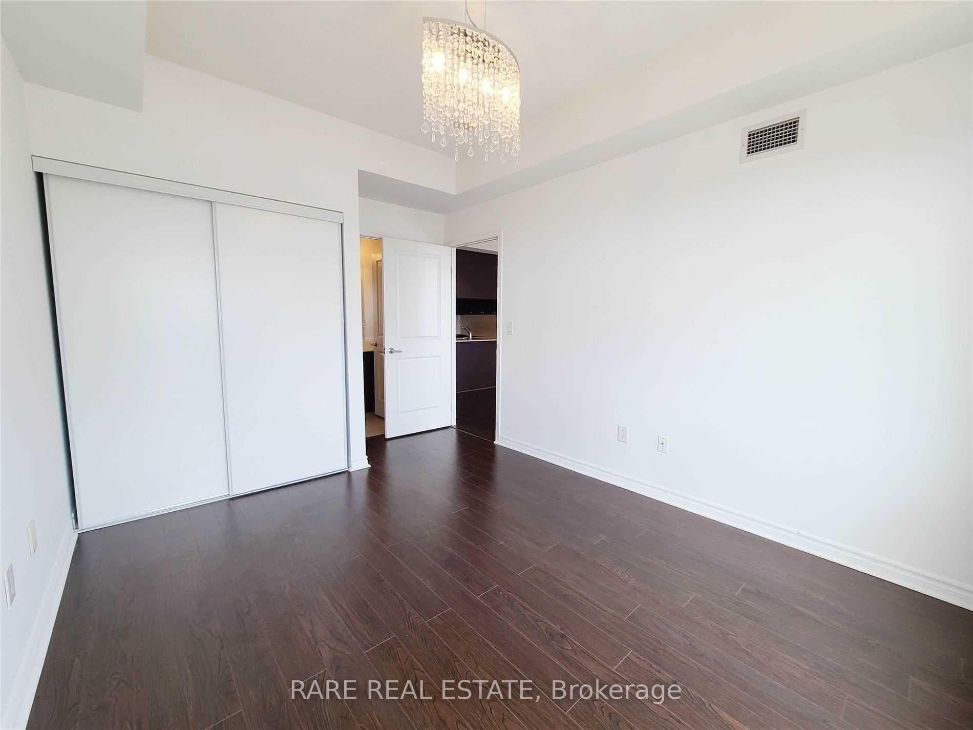 385 Prince Of Wales Drive Unit 3204 photo 9