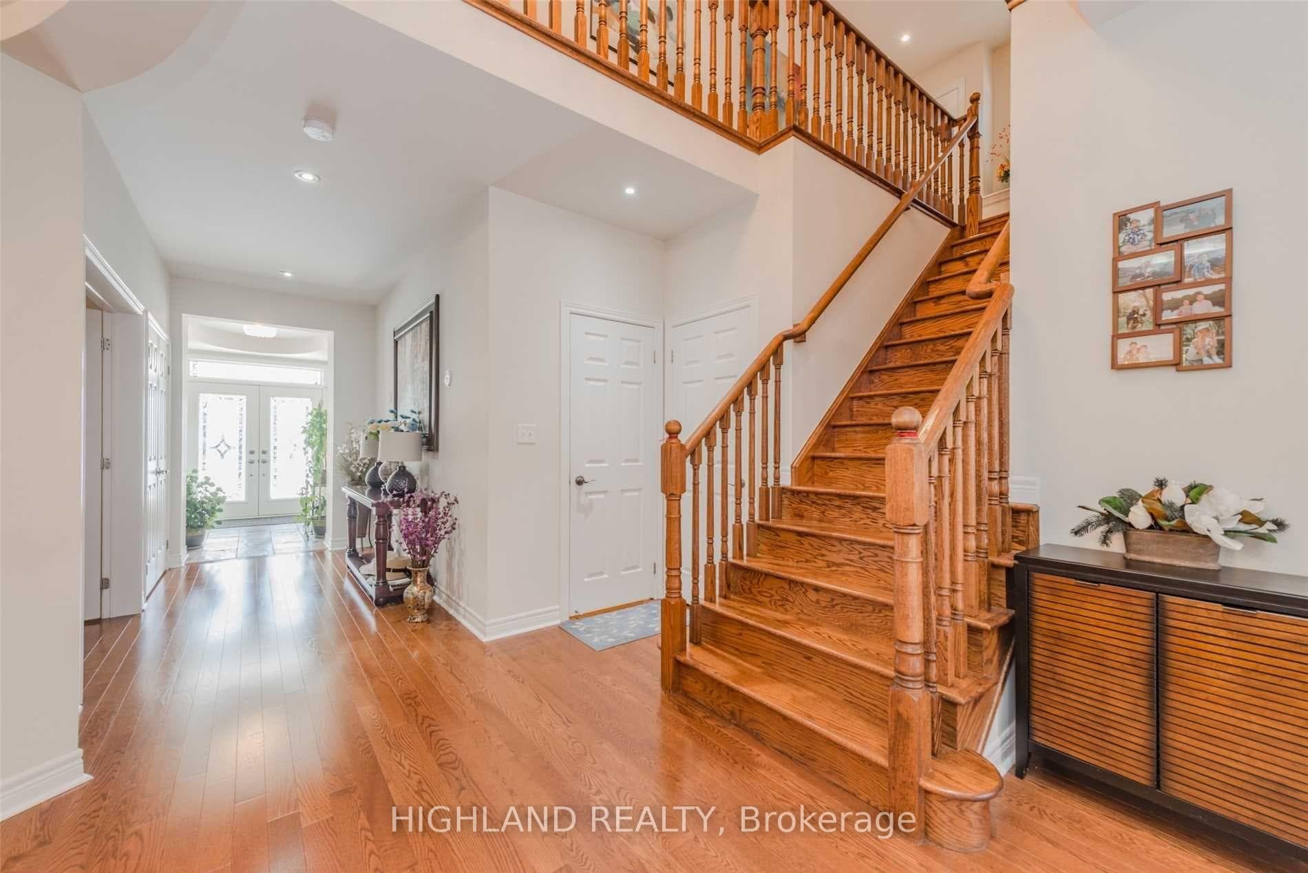 3426 Liptay Avenue photo 2
