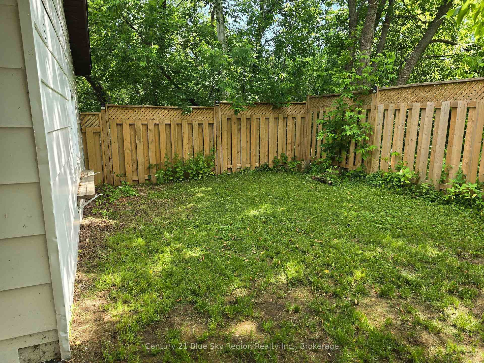 367 Princess Street photo 7