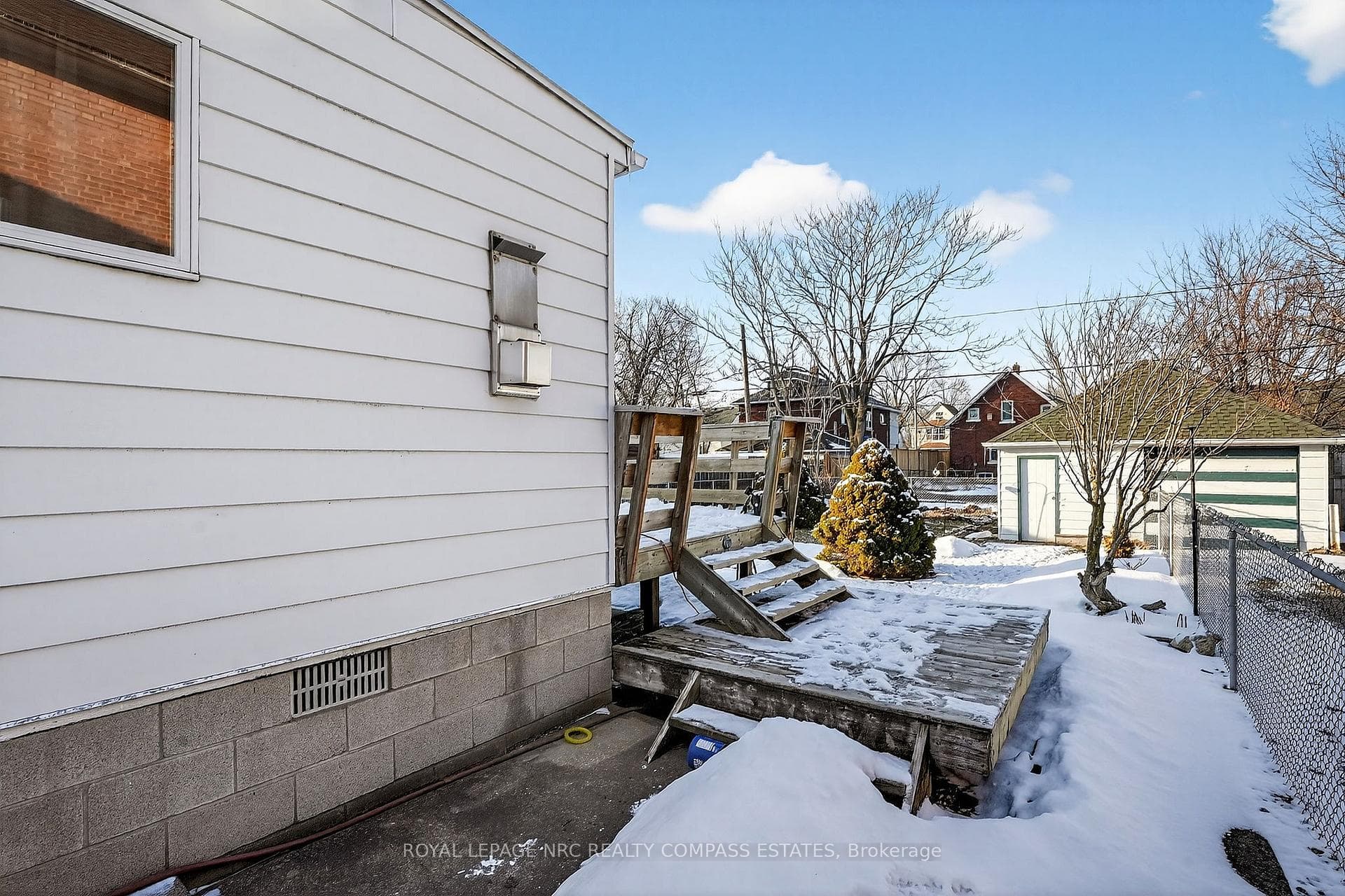 234 Jarvis Street photo 37