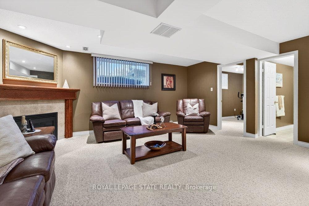 128 Nugent Drive photo 36